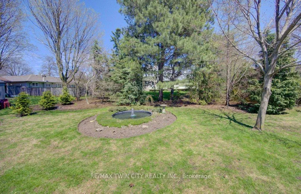 Photo 44 of 128 Dalewood Drive, Kitchener — HOMEH