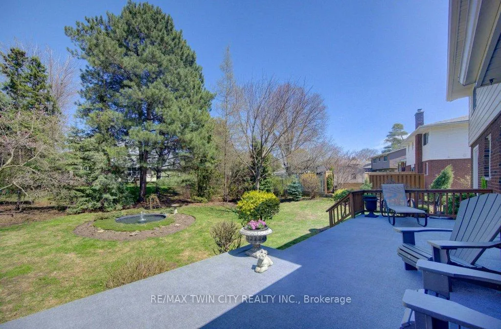 Photo 45 of 128 Dalewood Drive, Kitchener — HOMEH