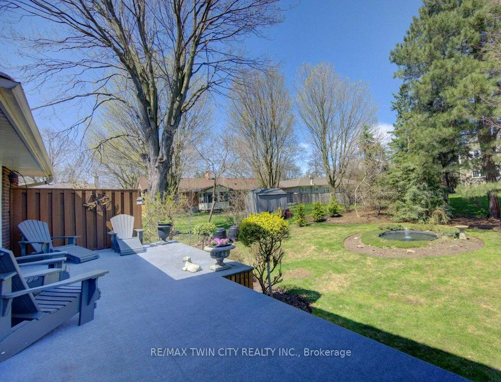 Photo 46 of 128 Dalewood Drive, Kitchener — HOMEH
