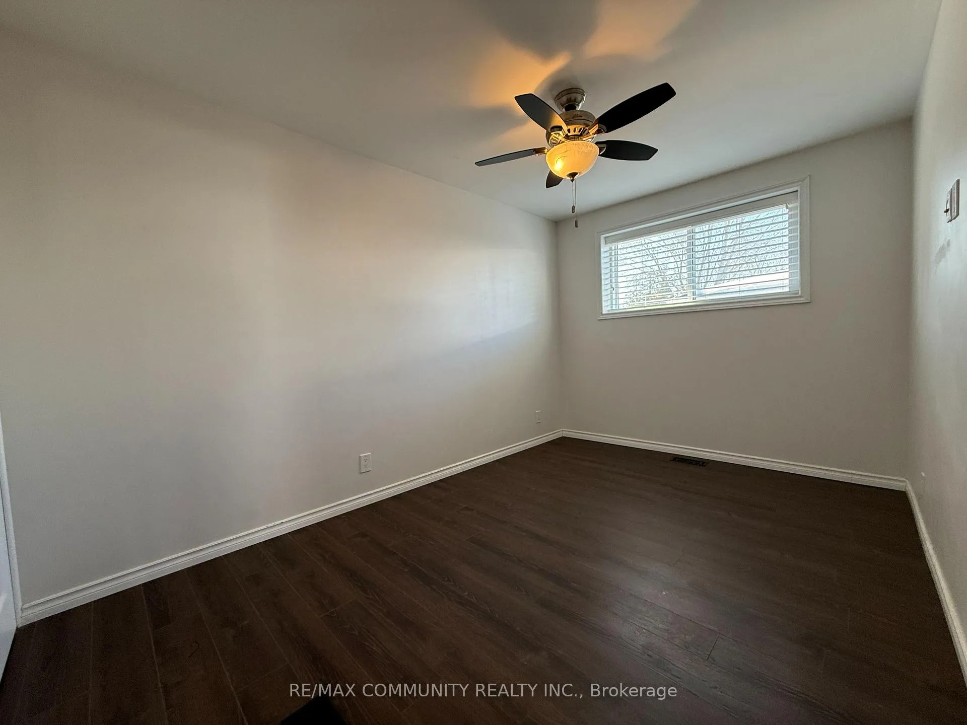 Photo 14 of Unit Main, 47 Davis Road, Aurora, Aurora Highlands — HOMEH