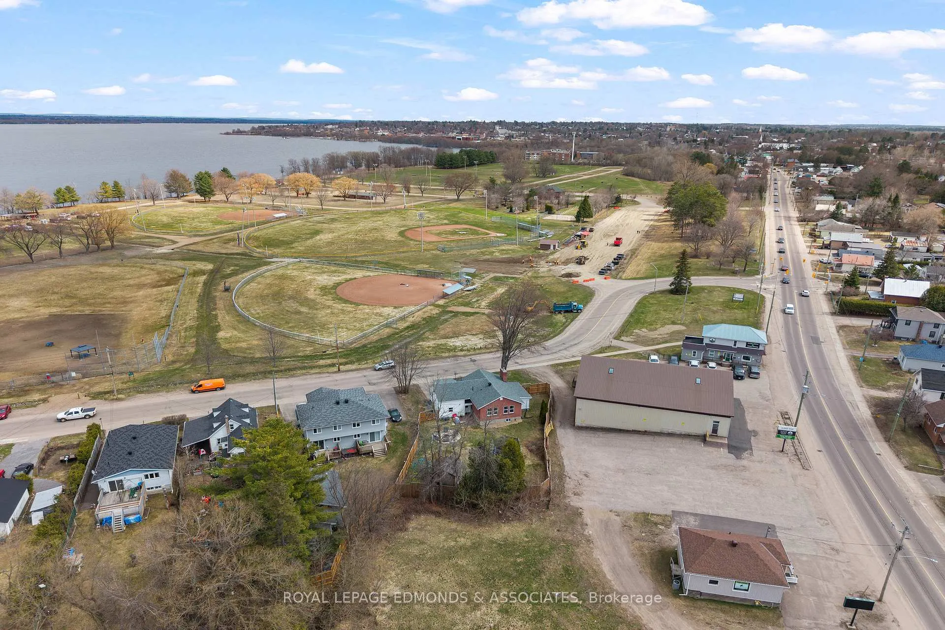 Photo 3 of 184 Riverside Drive, Pembroke — HOMEH