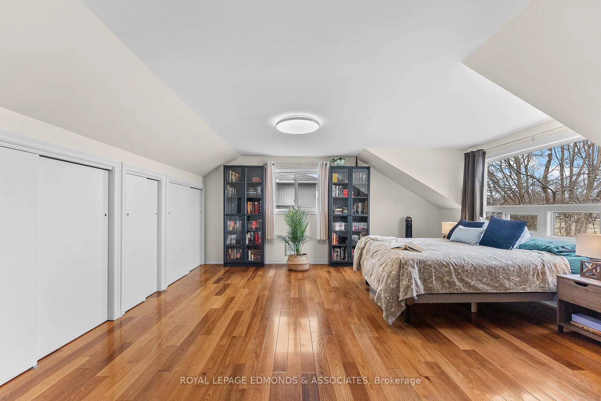 Photo 25 of 184 Riverside Drive, Pembroke — HOMEH