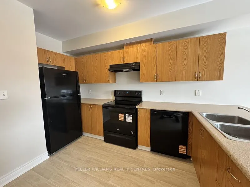 Photo 3 of Unit 55, 175 Stanley Street, Barrie, East Bayfield — HOMEH