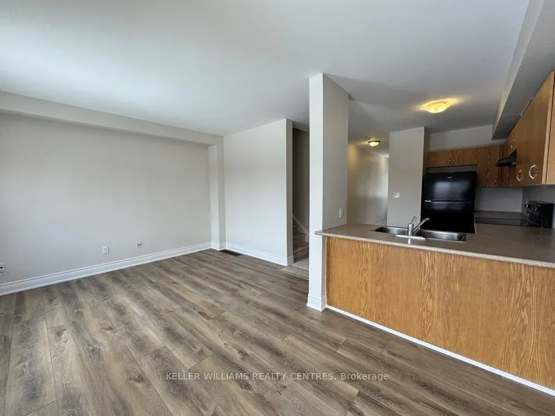 Photo 5 of Unit 55, 175 Stanley Street, Barrie, East Bayfield — HOMEH