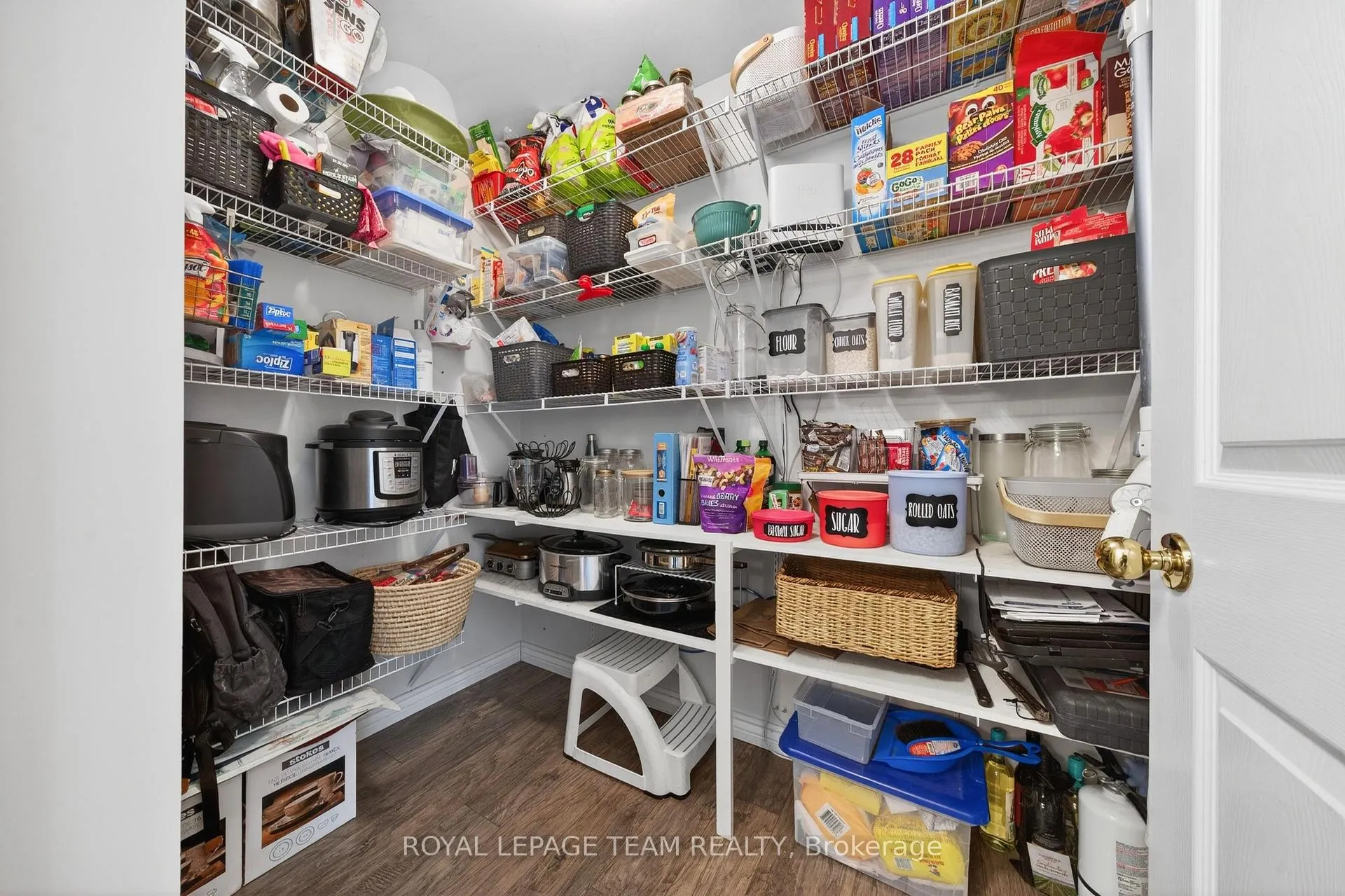 Photo 21 of 23 Inwood Drive, Ottawa, Kanata - Bridlewood — HOMEH
