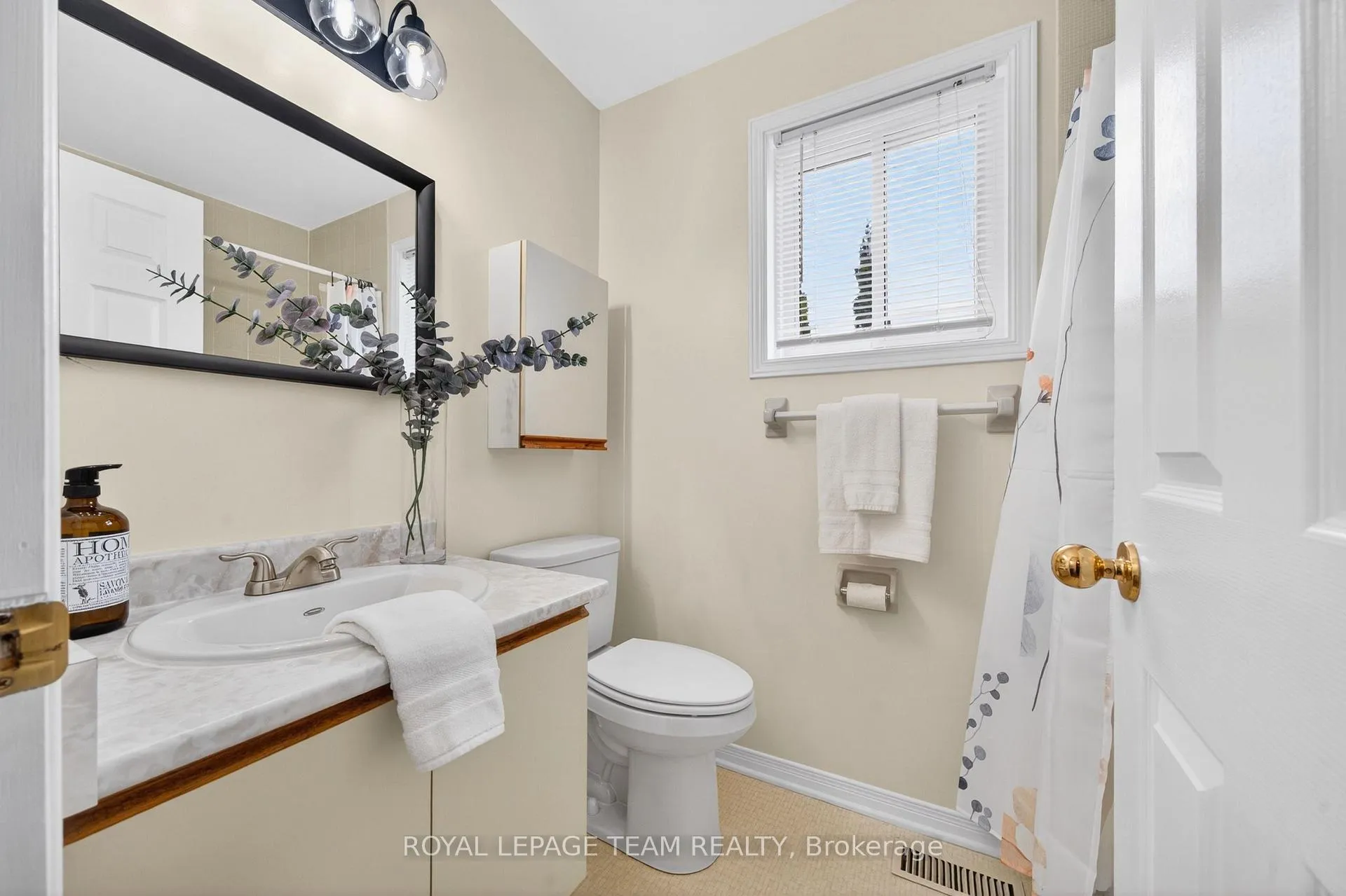 Photo 32 of 23 Inwood Drive, Ottawa, Kanata - Bridlewood — HOMEH