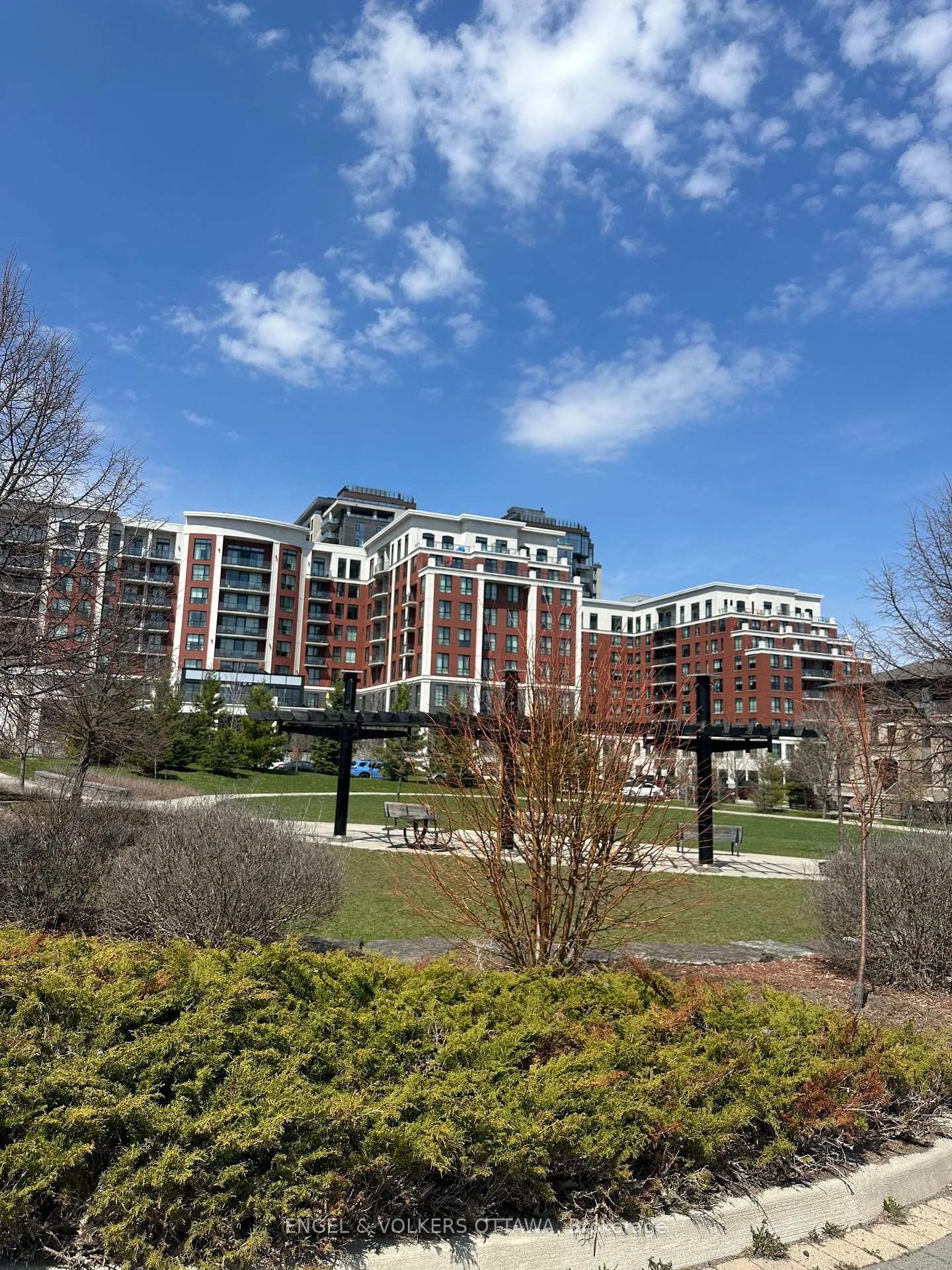 Photo 3 of Unit 401, 399 Bayrose Drive W, Ottawa, Barrhaven - Strandherd — HOMEH