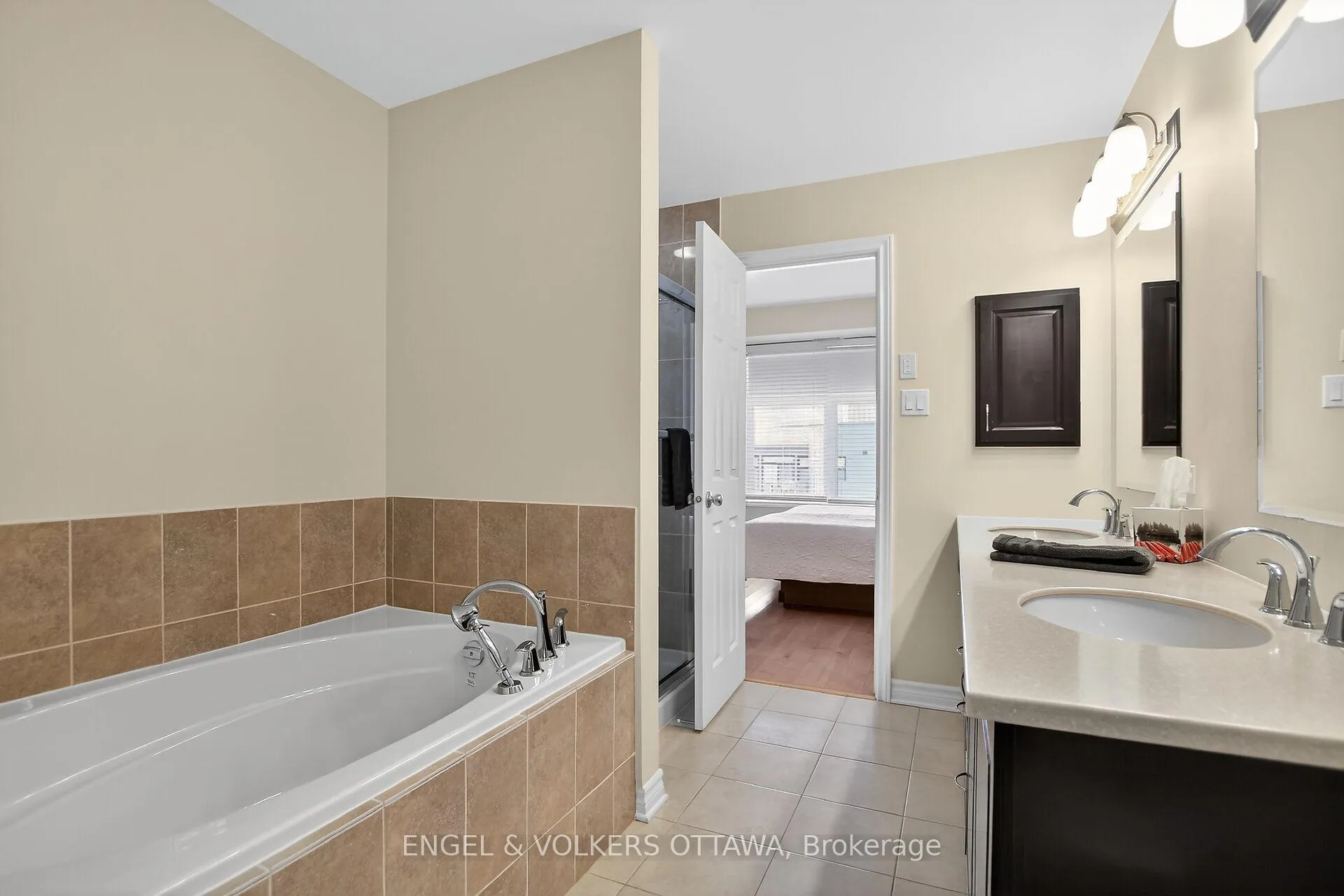 Photo 13 of Unit 401, 399 Bayrose Drive W, Ottawa, Barrhaven - Strandherd — HOMEH