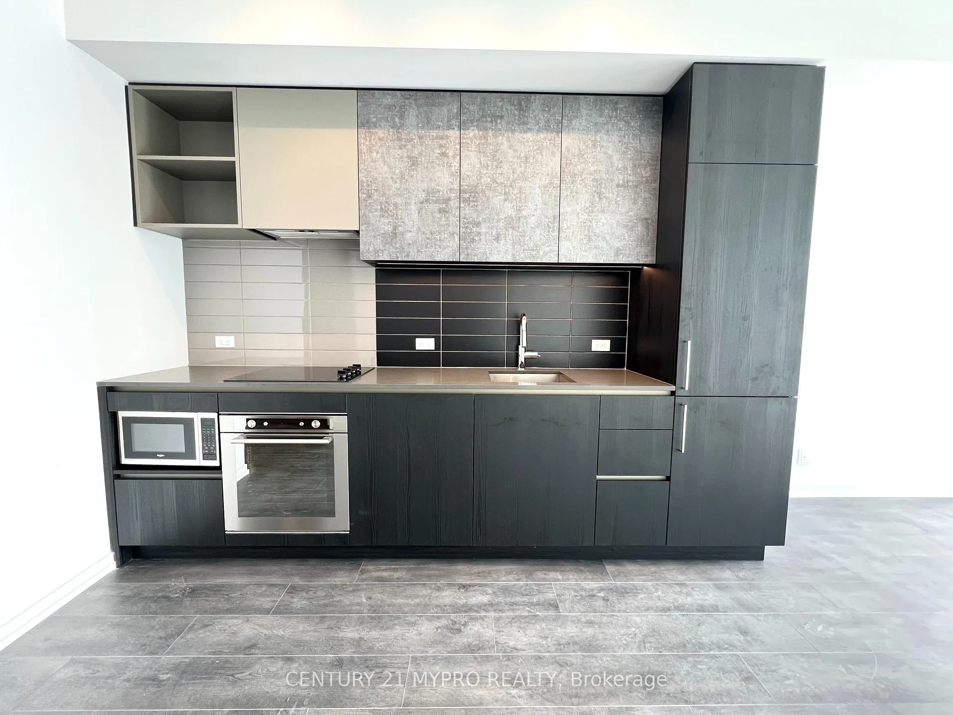 Photo 3 of Unit 908, 1000 Portage Parkway, Vaughan, Vaughan Corporate Centre — HOMEH