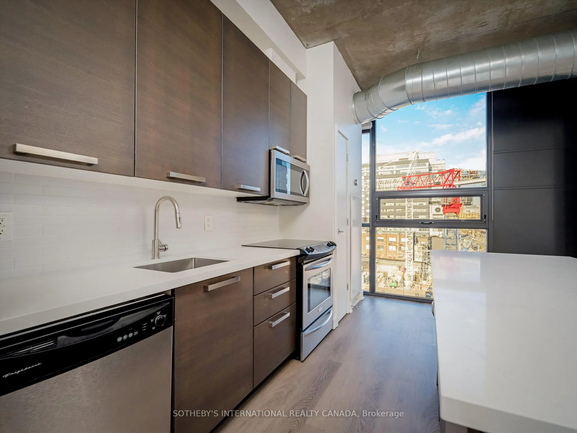 Photo 10 of Unit 605, 60 Bathurst Street, Toronto, Niagara — HOMEH