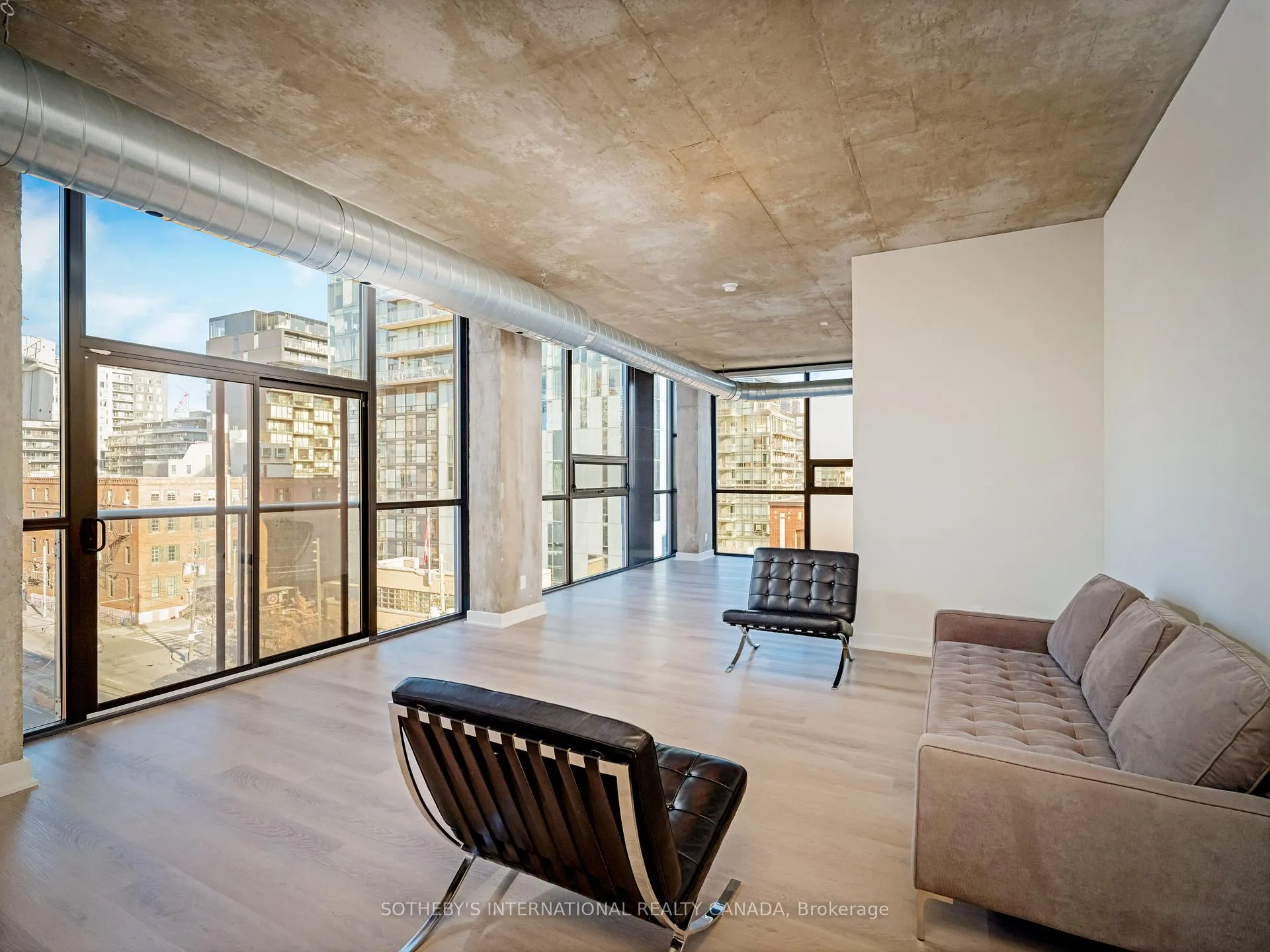 Photo 14 of Unit 605, 60 Bathurst Street, Toronto, Niagara — HOMEH