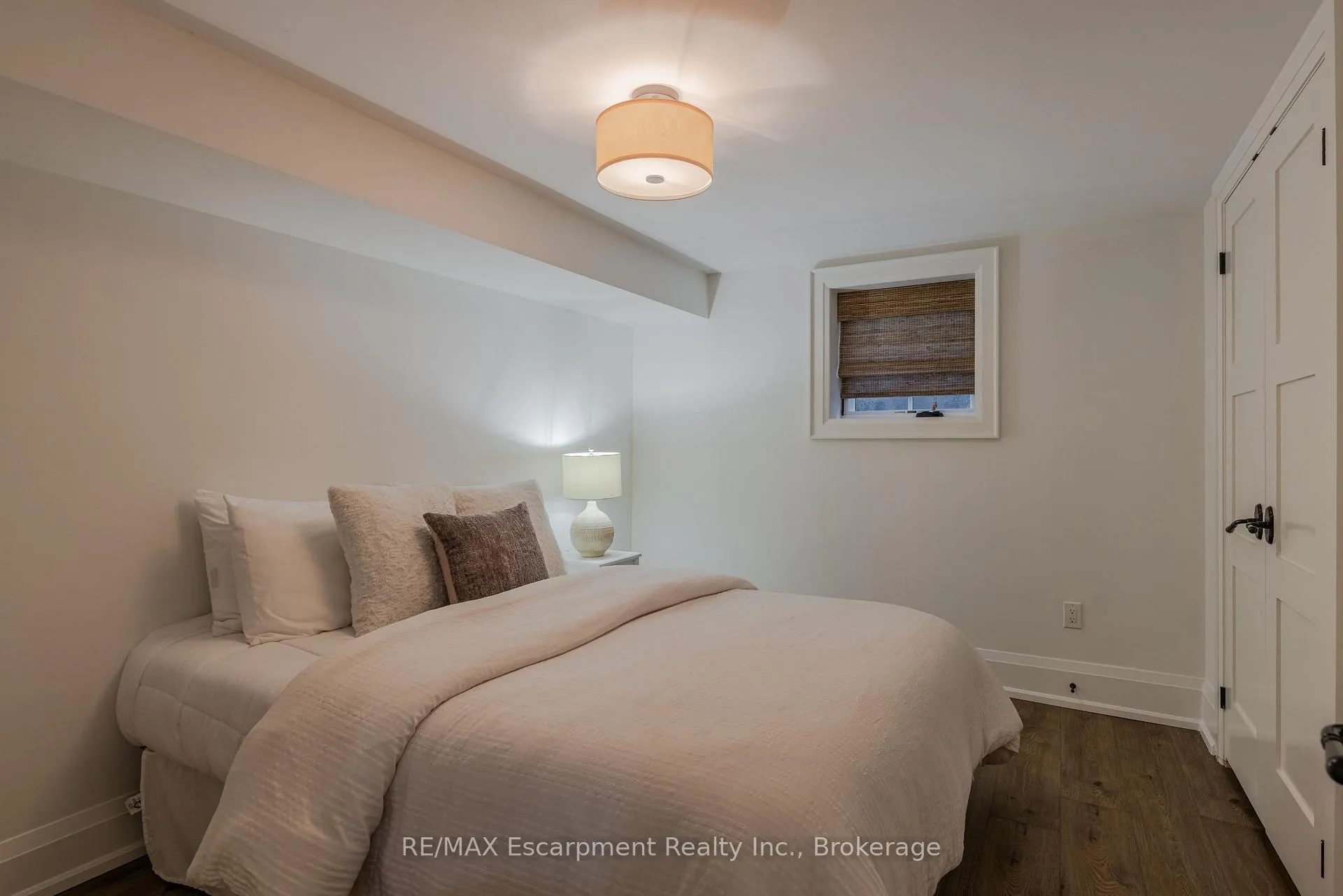 Photo 30 of 444 Drummond Road, Oakville, Morrison — HOMEH