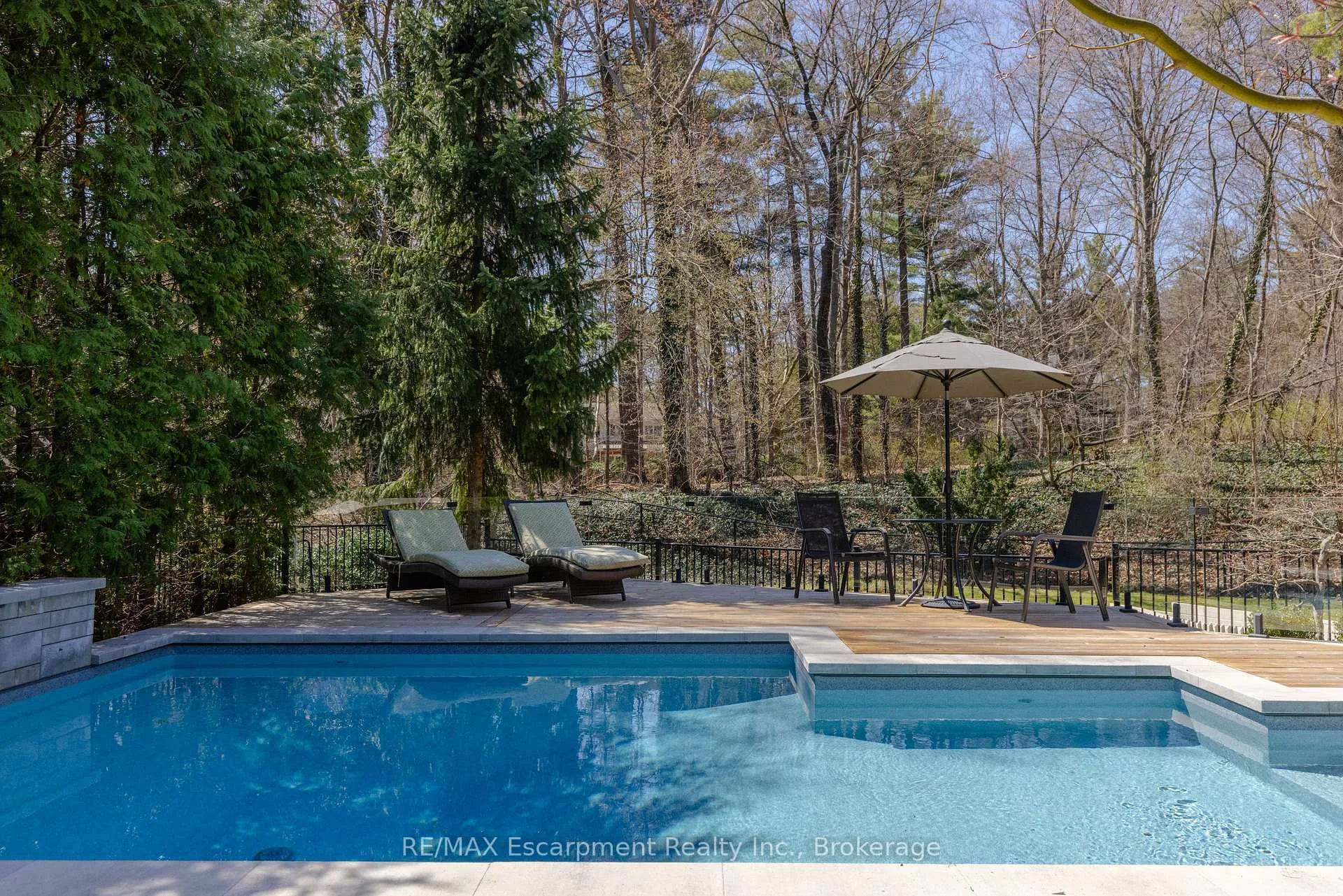 Photo 34 of 444 Drummond Road, Oakville, Morrison — HOMEH