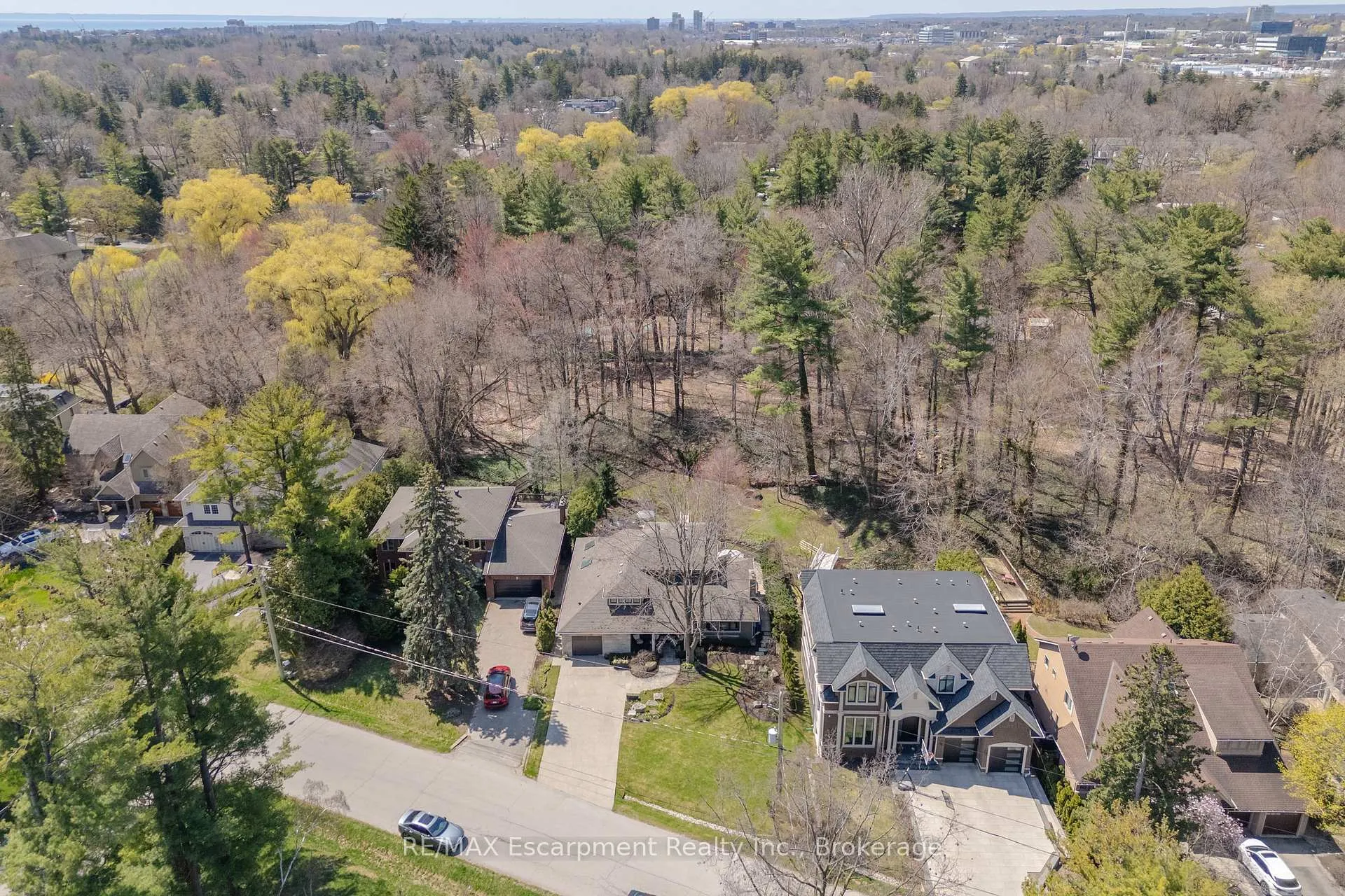 Photo 40 of 444 Drummond Road, Oakville, Morrison — HOMEH