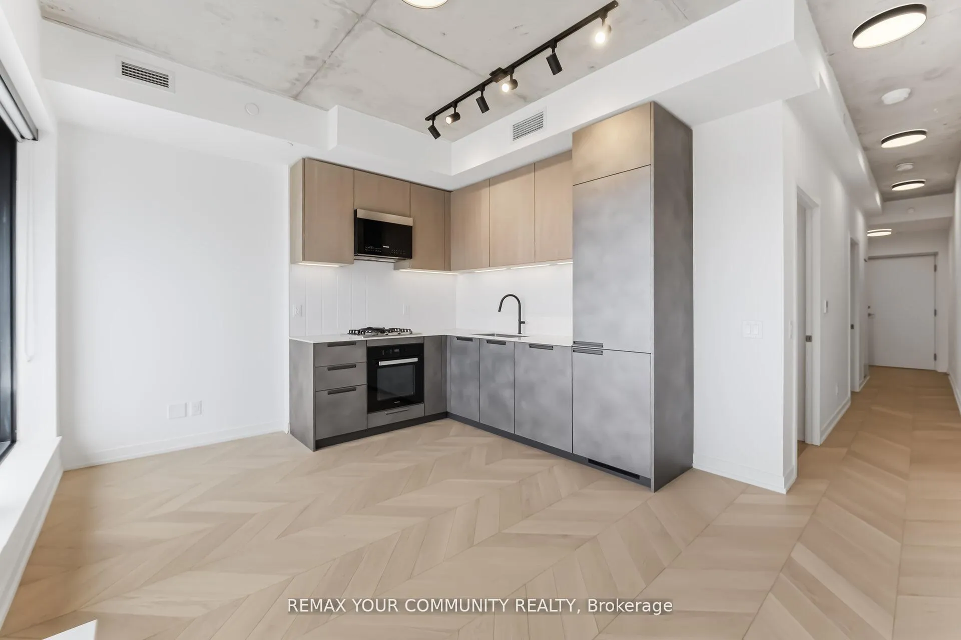 Photo 5 of Unit 603, 761 Queen Street, Toronto, South Riverdale — HOMEH