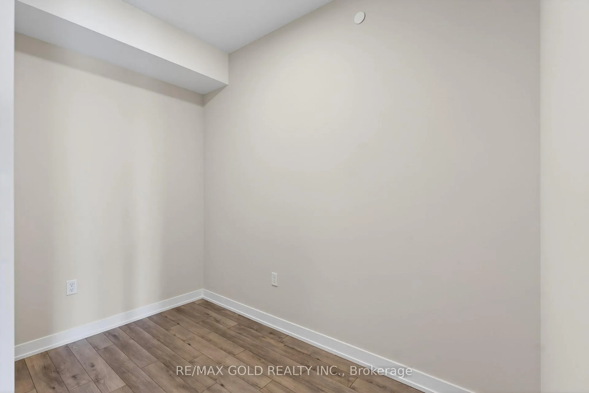 Photo 12 of Unit 1402, 15 Skyridge Drive, Brampton, Bram East — HOMEH