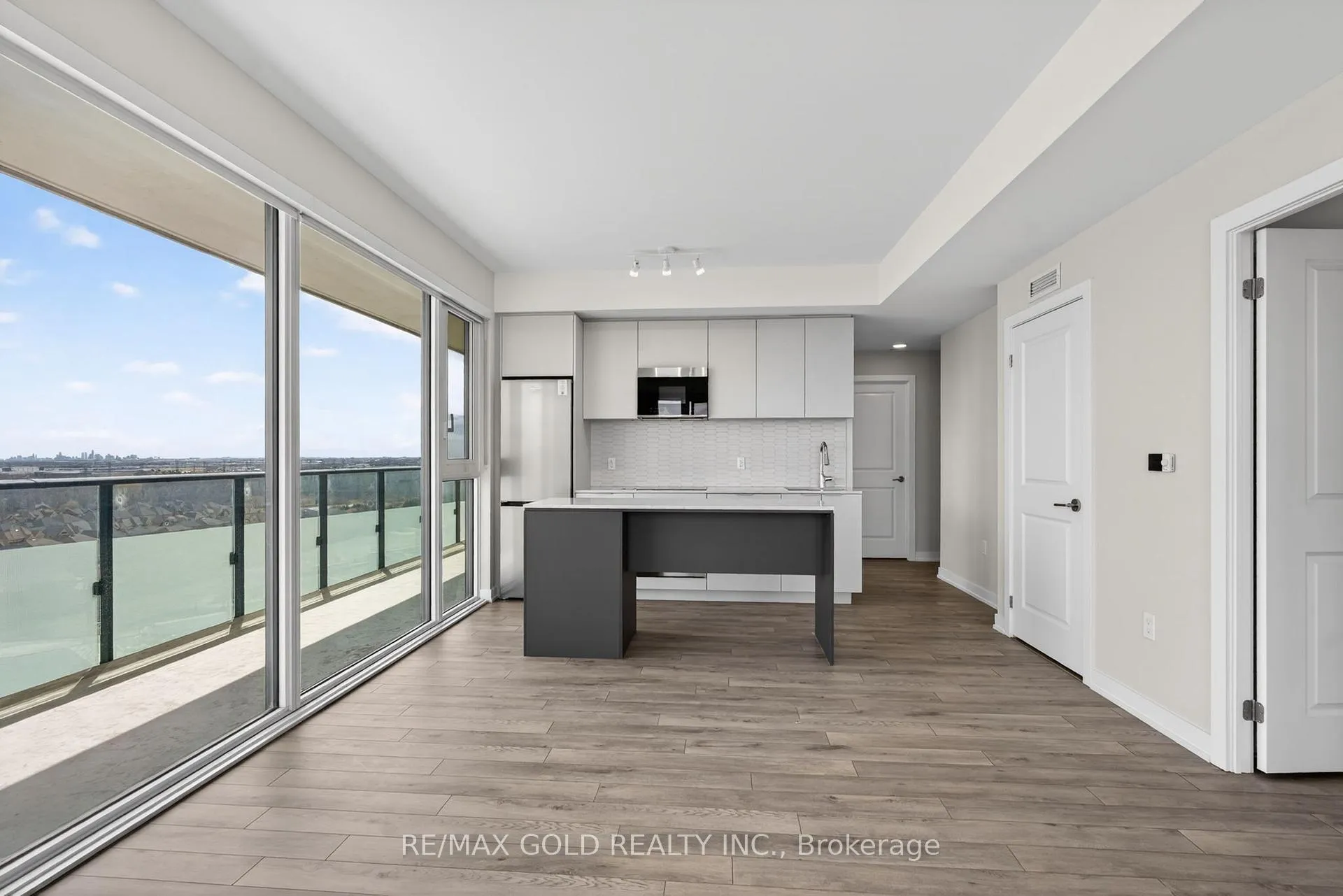 Photo 16 of Unit 1402, 15 Skyridge Drive, Brampton, Bram East — HOMEH
