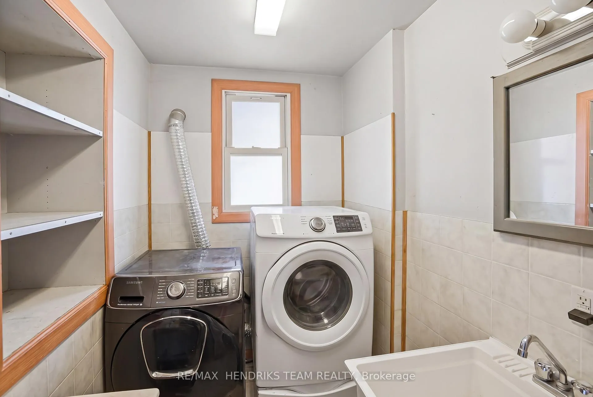 Photo 11 of 5407 Menzie Street, Niagara Falls, Downtown — HOMEH