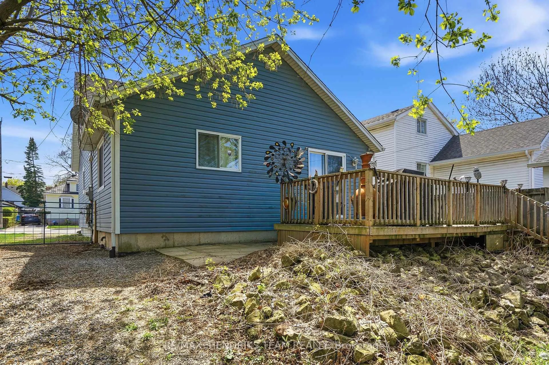 Photo 15 of 5407 Menzie Street, Niagara Falls, Downtown — HOMEH