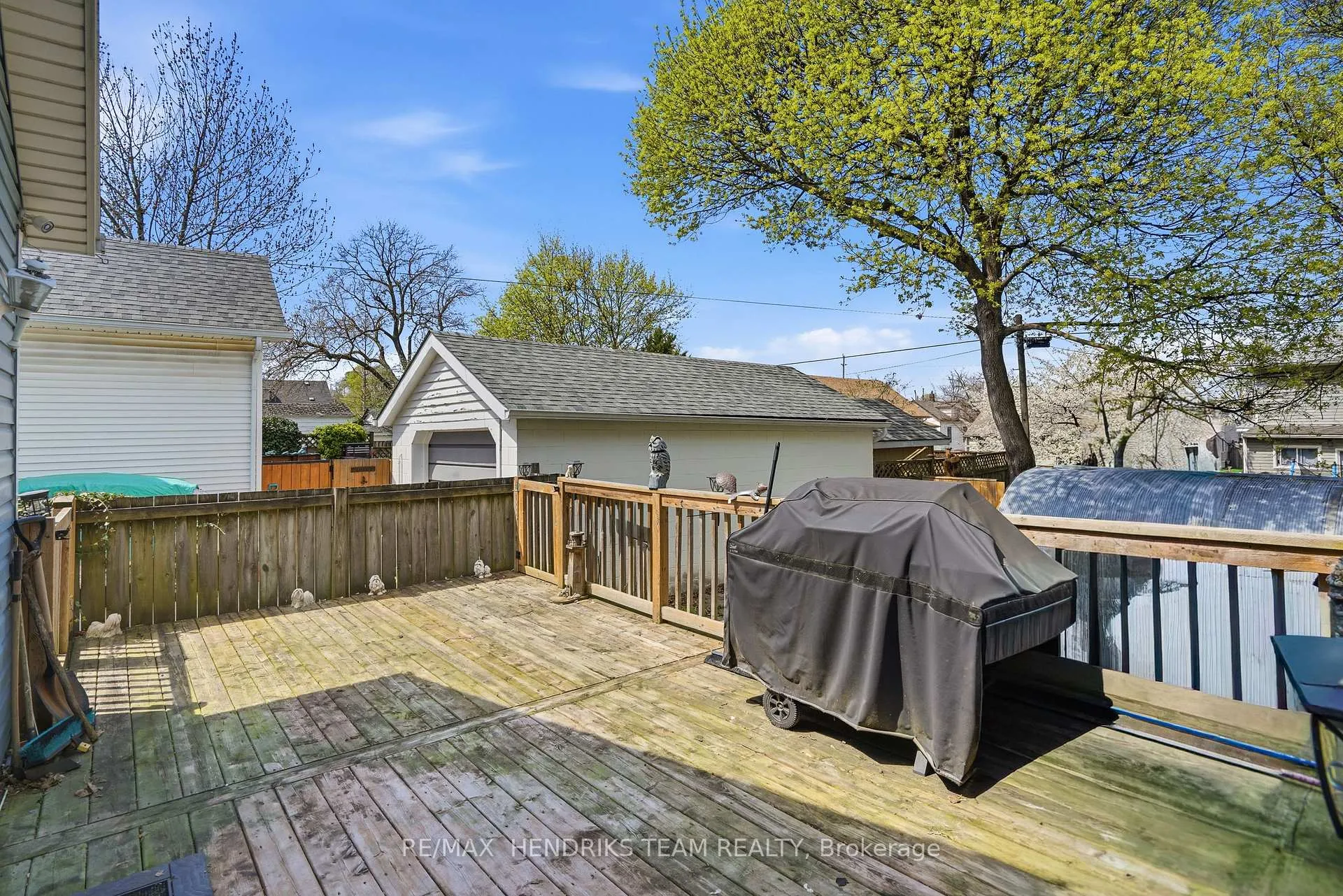 Photo 17 of 5407 Menzie Street, Niagara Falls, Downtown — HOMEH