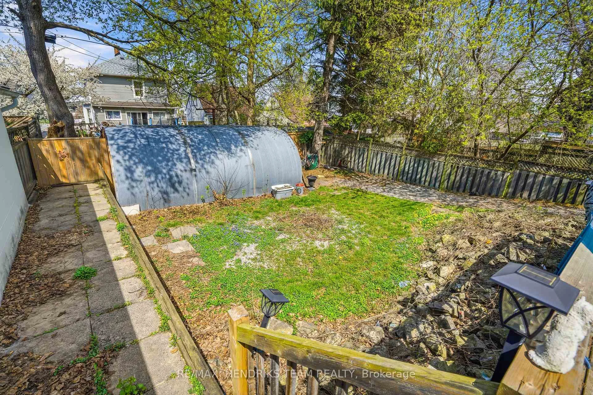 Photo 18 of 5407 Menzie Street, Niagara Falls, Downtown — HOMEH