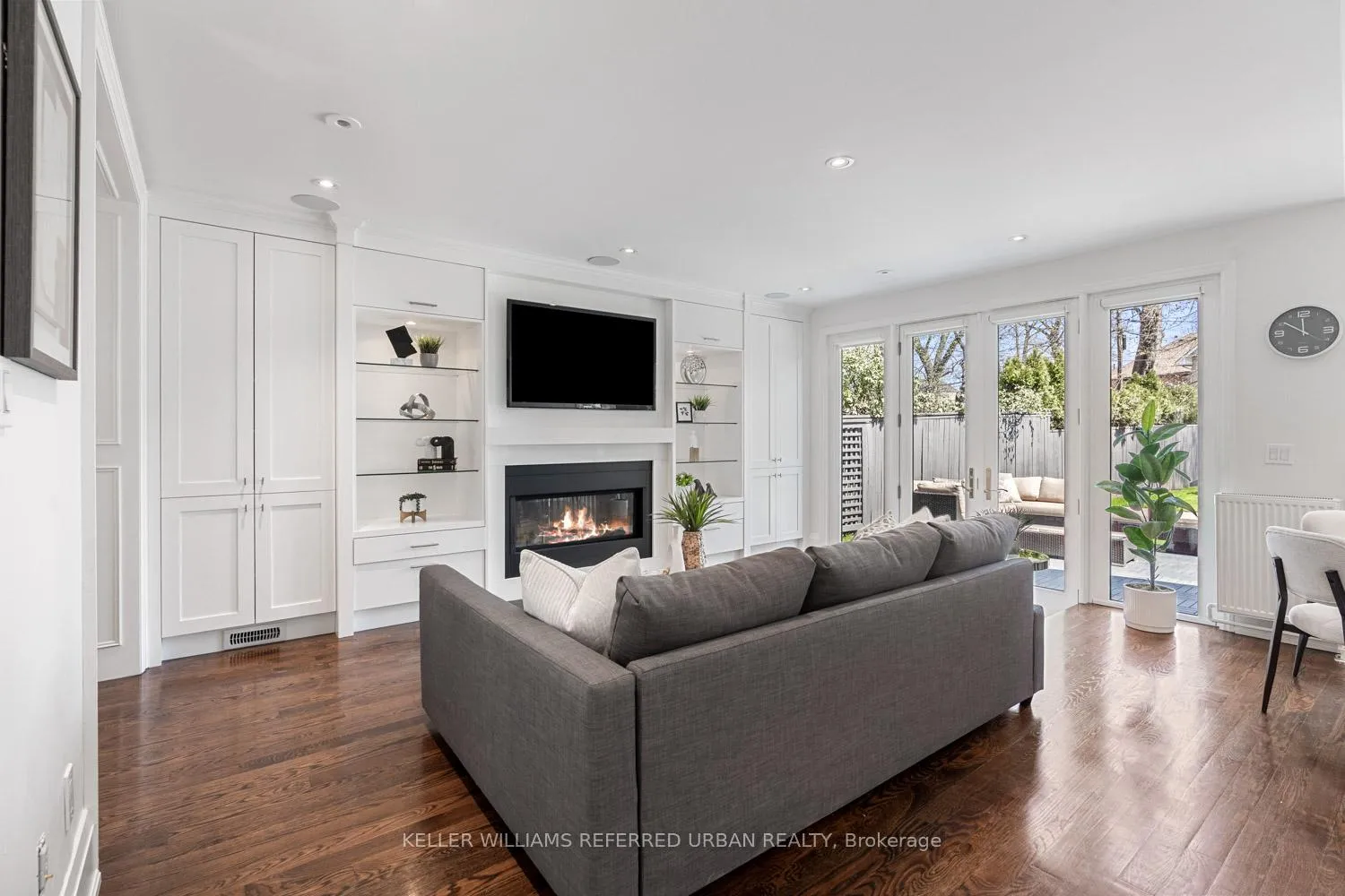 Photo 8 of 5 Lawrence Crescent, Toronto, Lawrence Park South — HOMEH