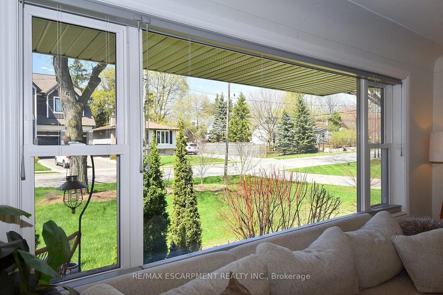 Photo 10 of 16 Church Street, Hamilton, Waterdown — HOMEH