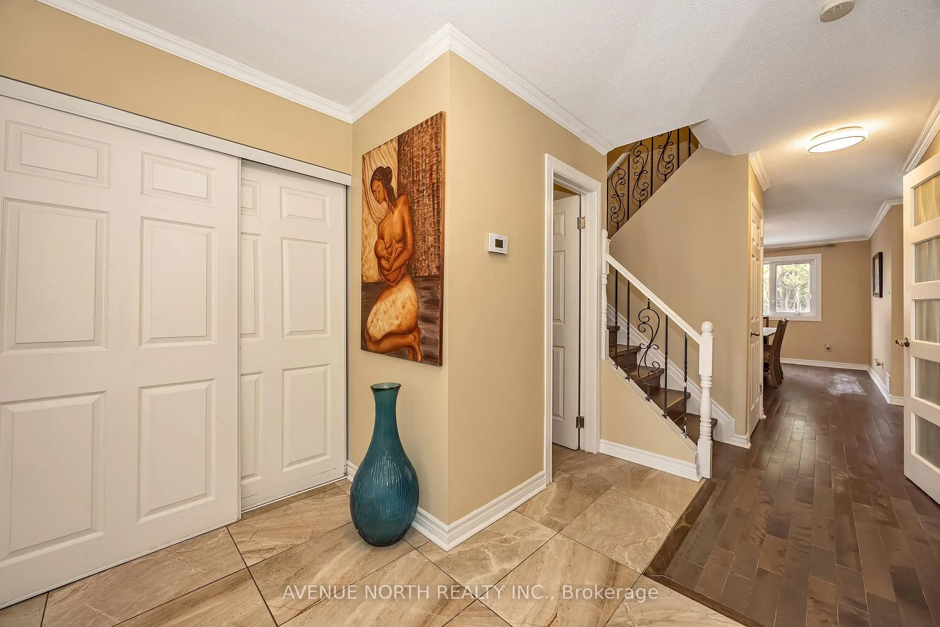 Photo 6 of 365 Lefebvre Way, Ottawa, Bilberry Creek/Queenswood Heights — HOMEH