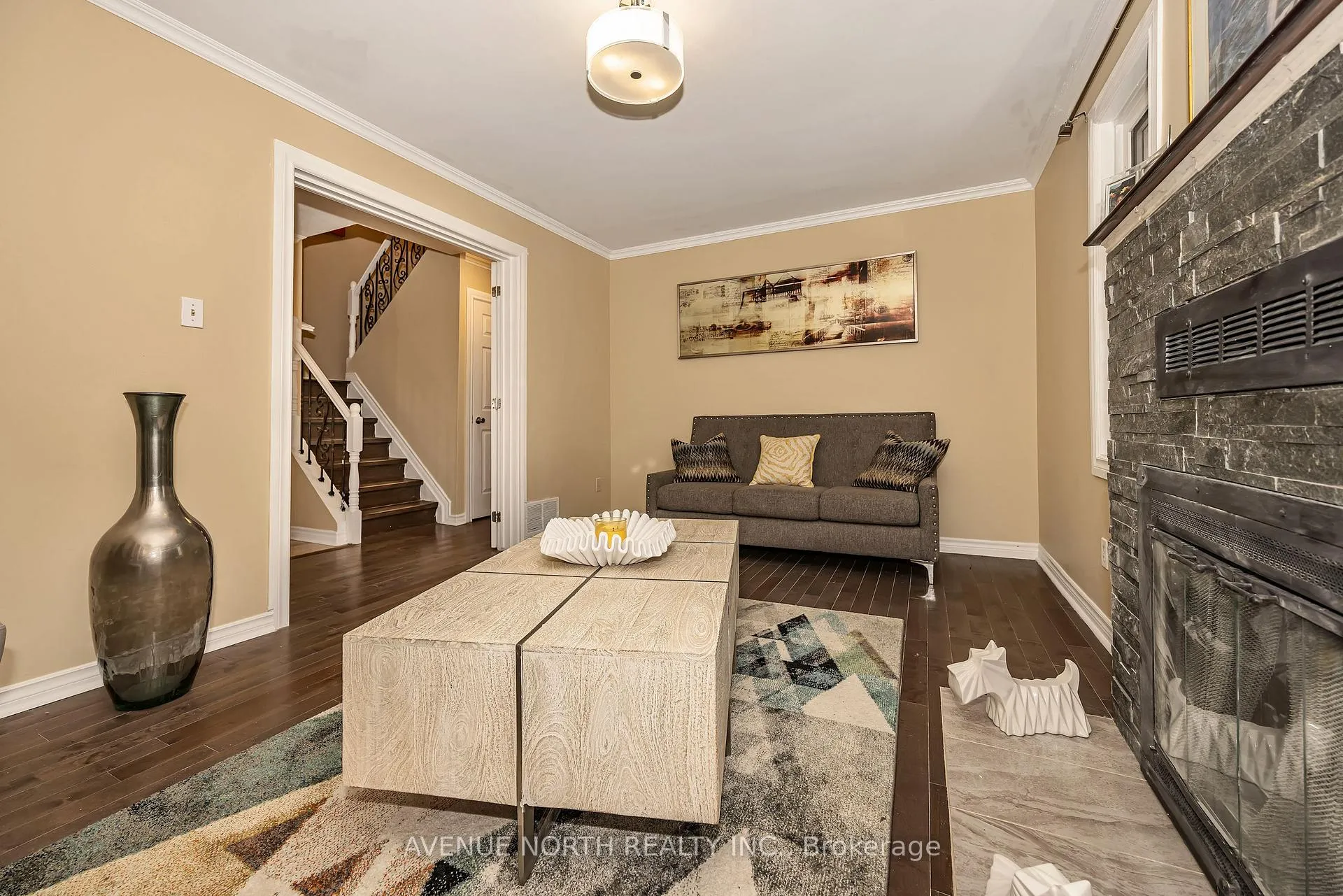 Photo 8 of 365 Lefebvre Way, Ottawa, Bilberry Creek/Queenswood Heights — HOMEH