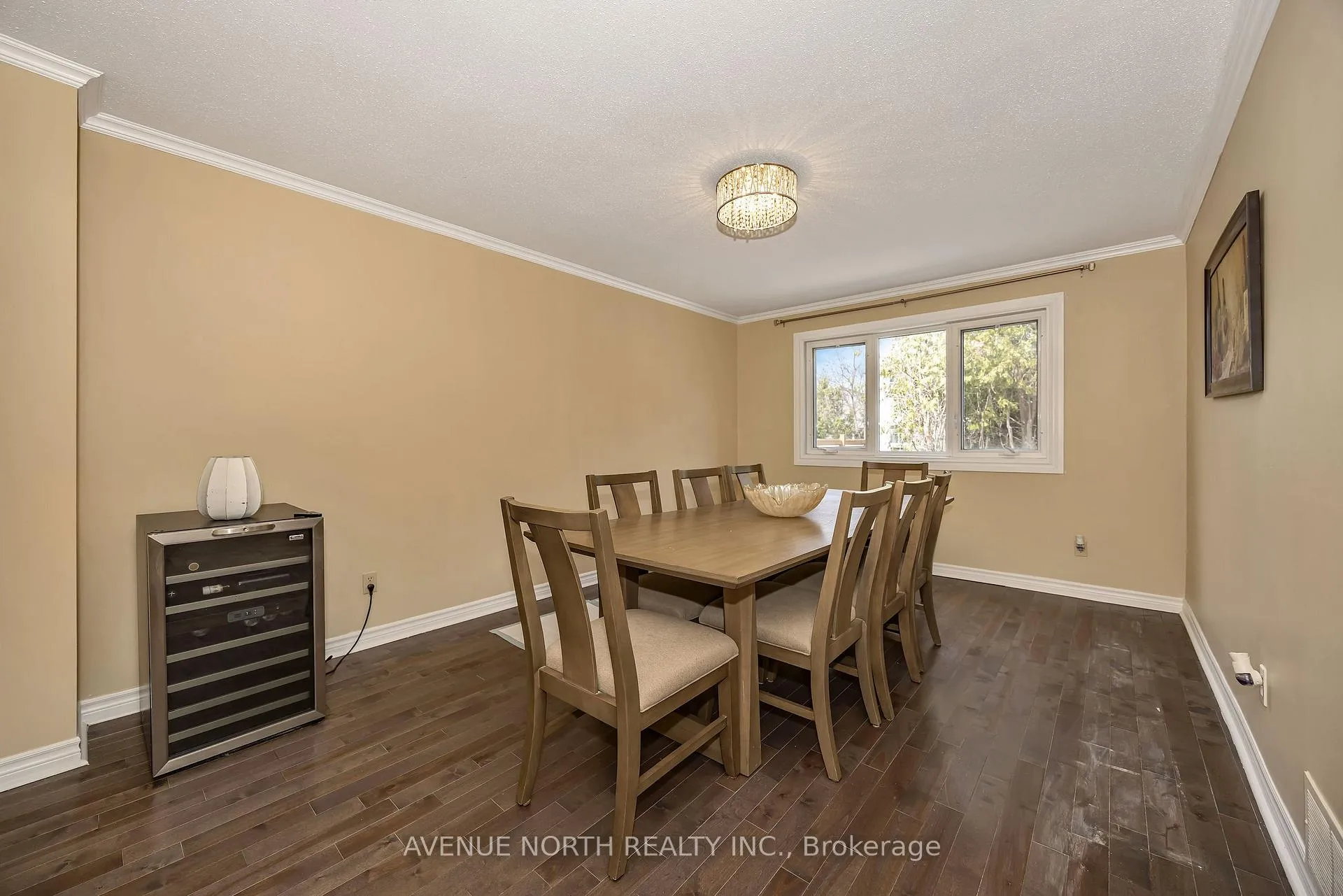 Photo 15 of 365 Lefebvre Way, Ottawa, Bilberry Creek/Queenswood Heights — HOMEH