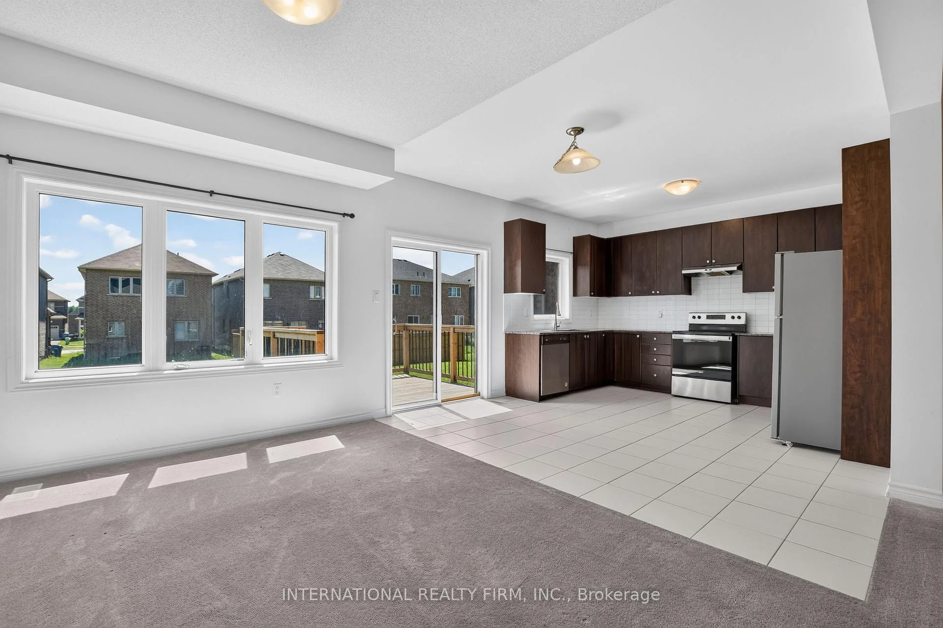 Photo 18 of 240 Ridley Crescent, Southgate — HOMEH