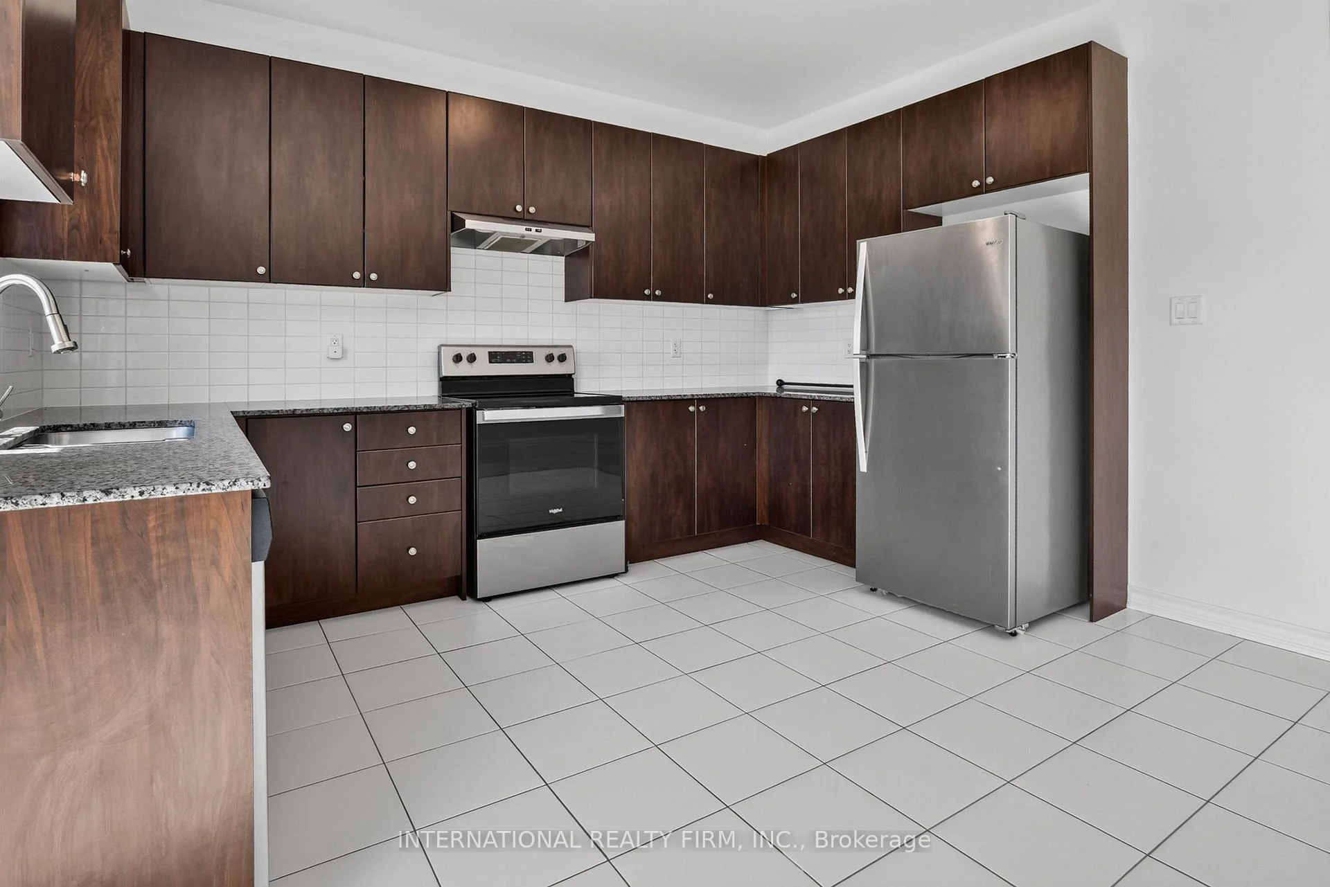 Photo 32 of 240 Ridley Crescent, Southgate — HOMEH