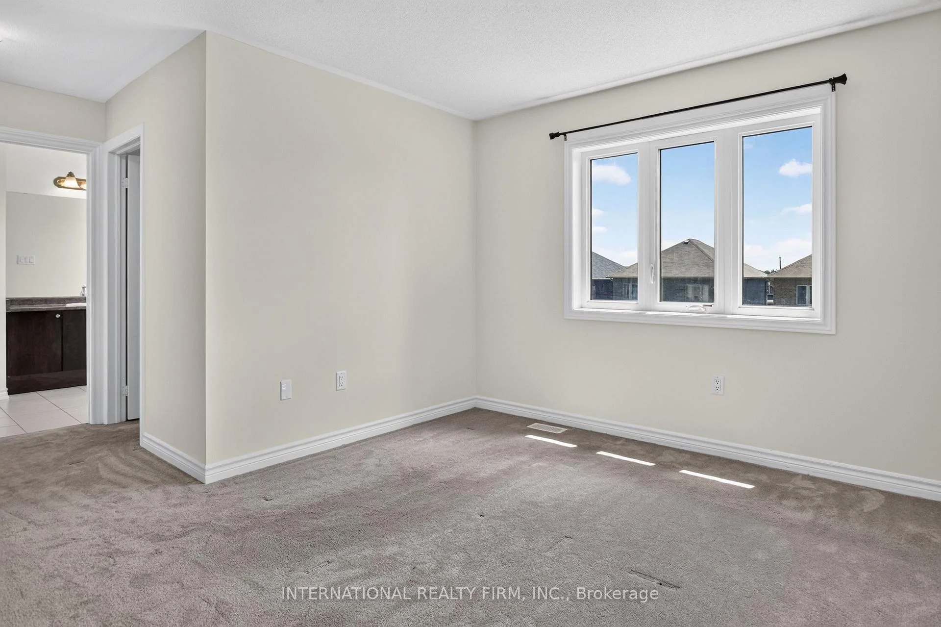 Photo 42 of 240 Ridley Crescent, Southgate — HOMEH