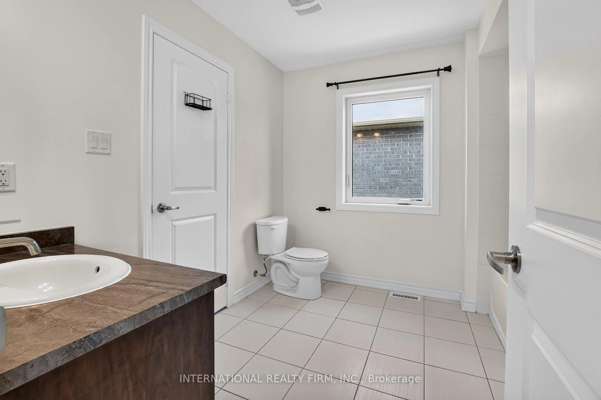 Photo 54 of 240 Ridley Crescent, Southgate — HOMEH