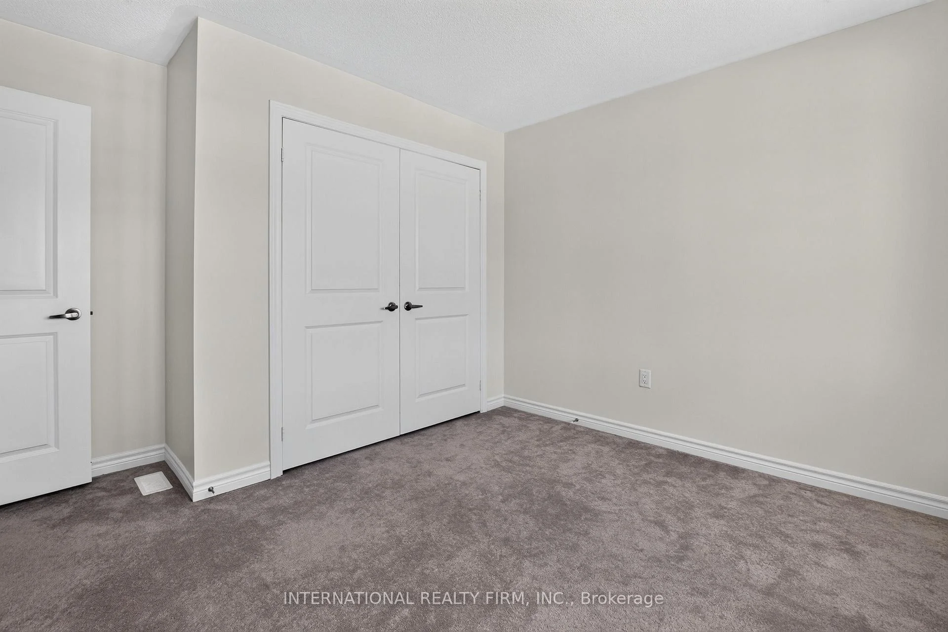 Photo 60 of 240 Ridley Crescent, Southgate — HOMEH