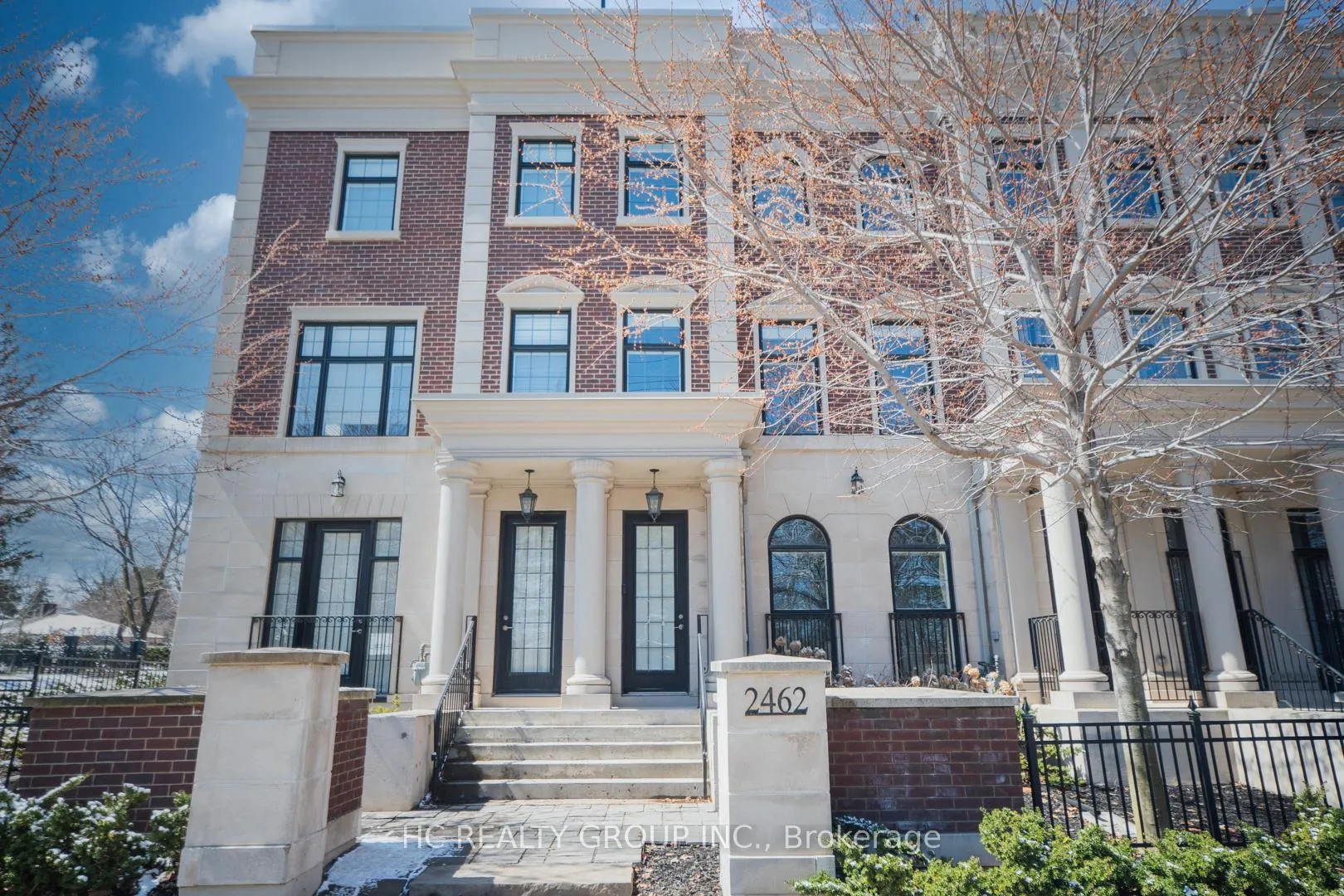Front of 2462 Bayview Avenue