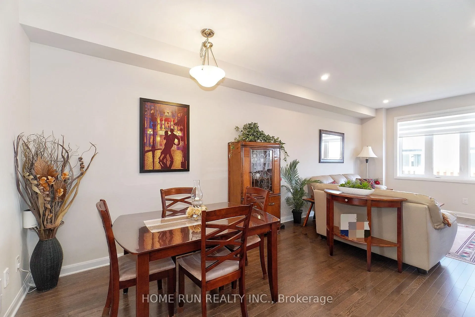 Photo 13 of 831 Dynasty Street, Ottawa, Avalon East — HOMEH