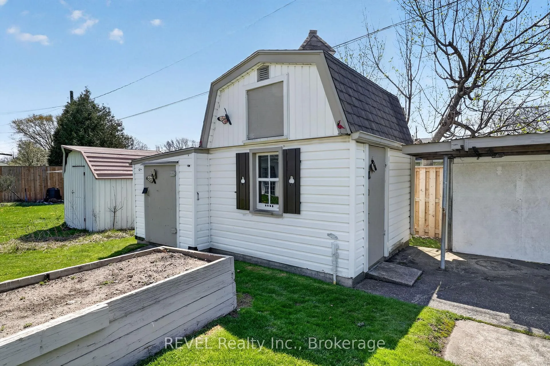 Photo 45 of 15 Woodgate Drive, Welland, N. Welland — HOMEH