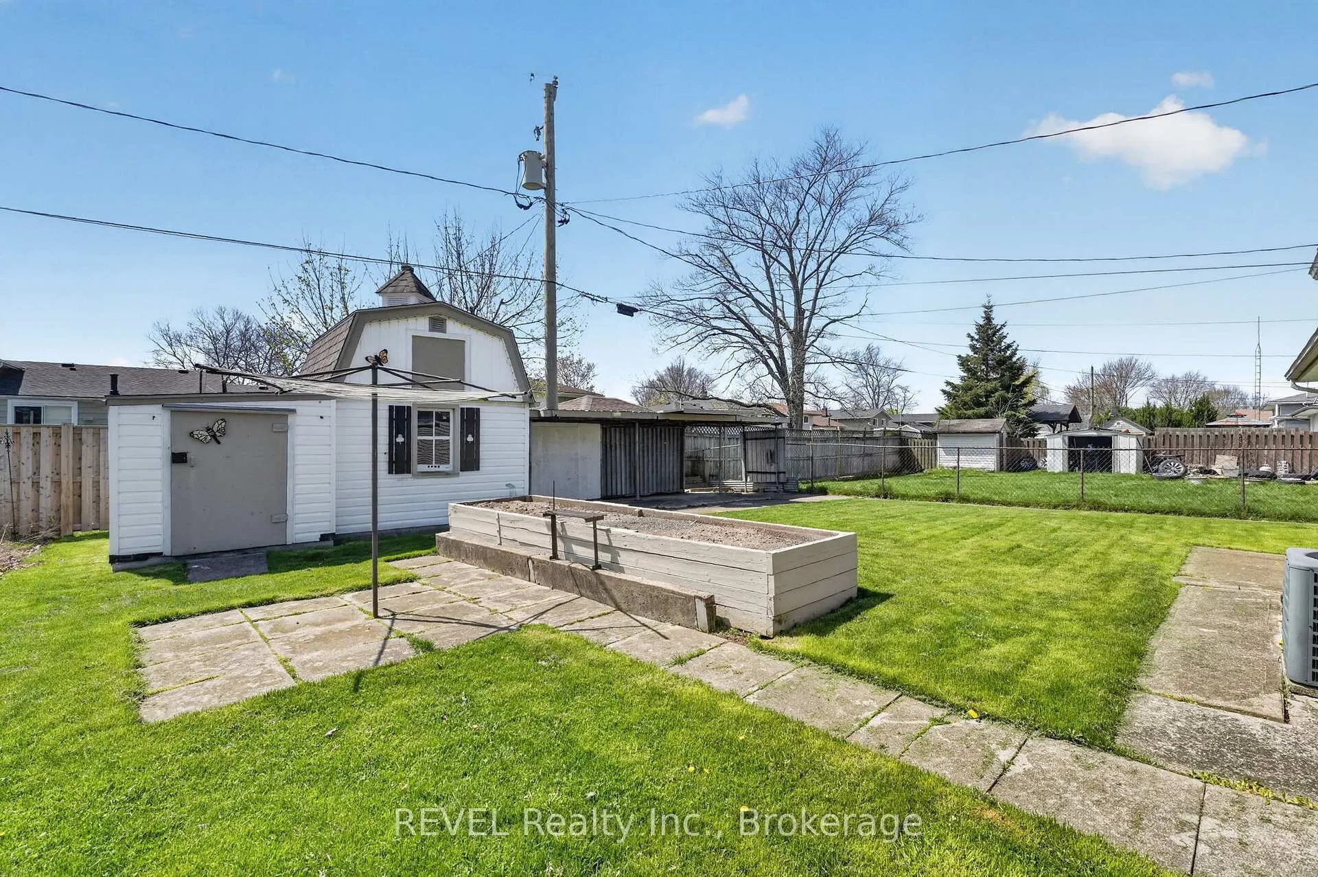 Photo 46 of 15 Woodgate Drive, Welland, N. Welland — HOMEH