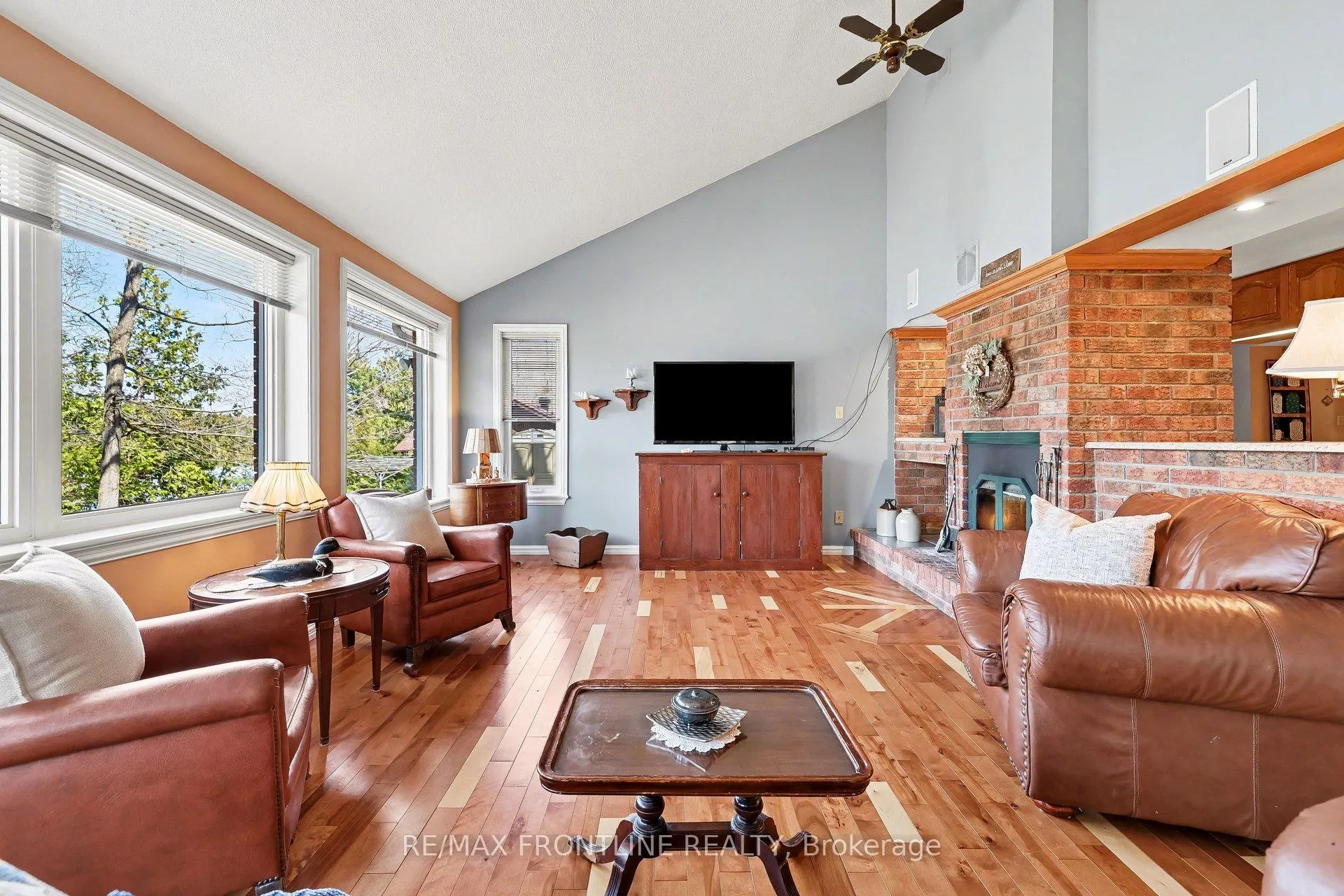 Photo 11 of 1047 Country Lane, Frontenac, Frontenac Centre — HOMEH