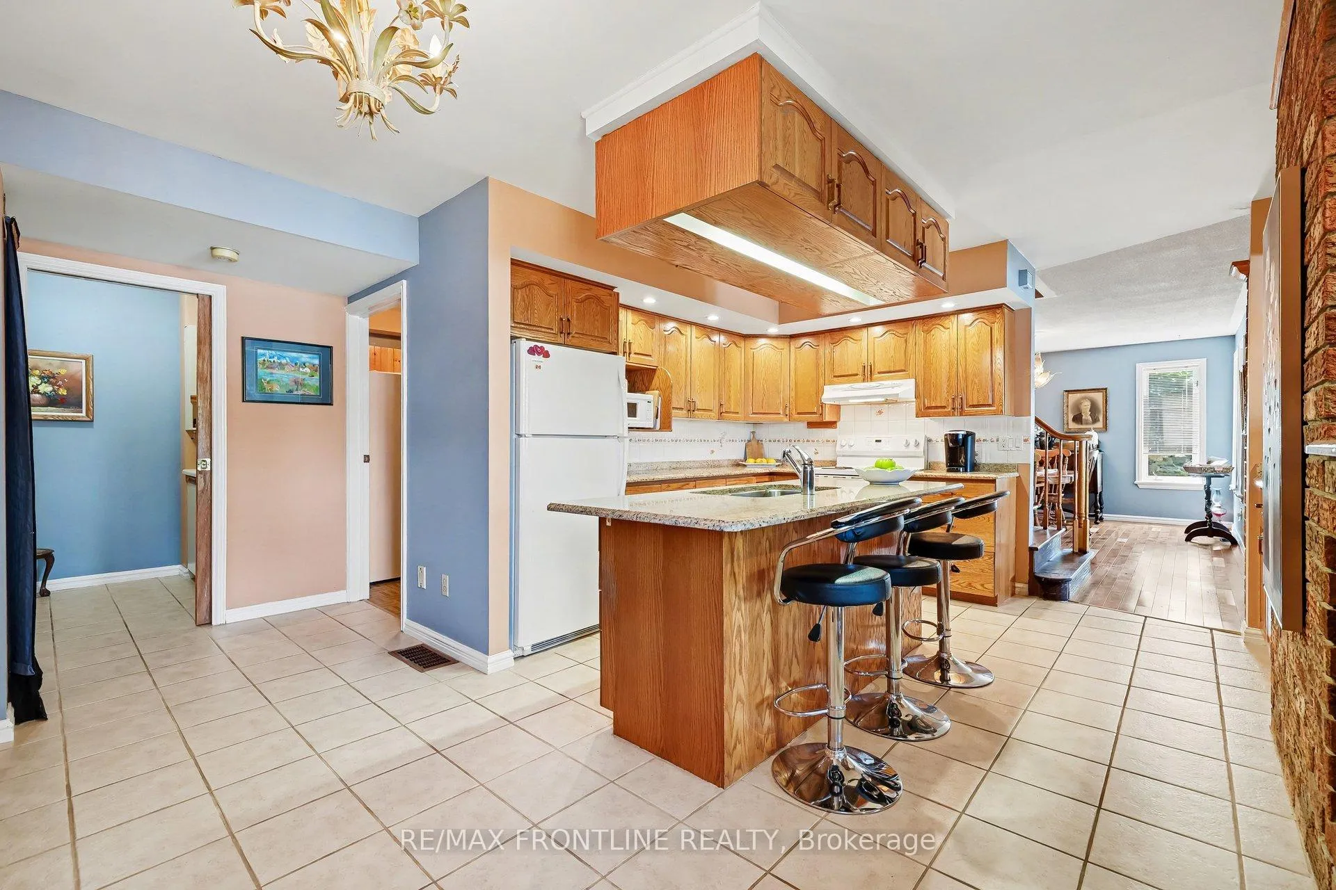 Photo 18 of 1047 Country Lane, Frontenac, Frontenac Centre — HOMEH
