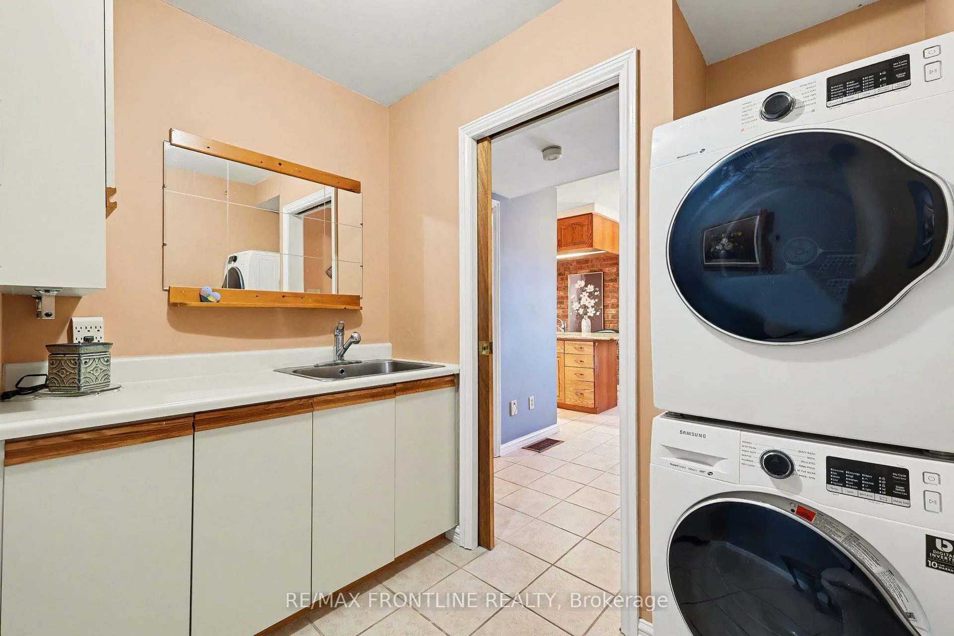 Photo 19 of 1047 Country Lane, Frontenac, Frontenac Centre — HOMEH