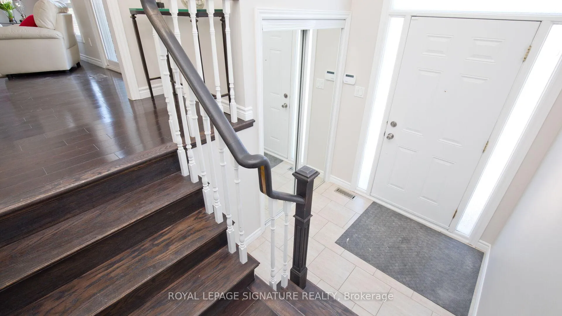 Photo 4 of 38 Panorama Crescent, Brampton, Northgate — HOMEH