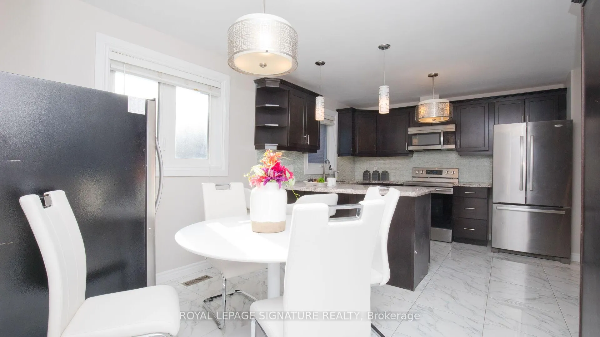 Photo 11 of 38 Panorama Crescent, Brampton, Northgate — HOMEH