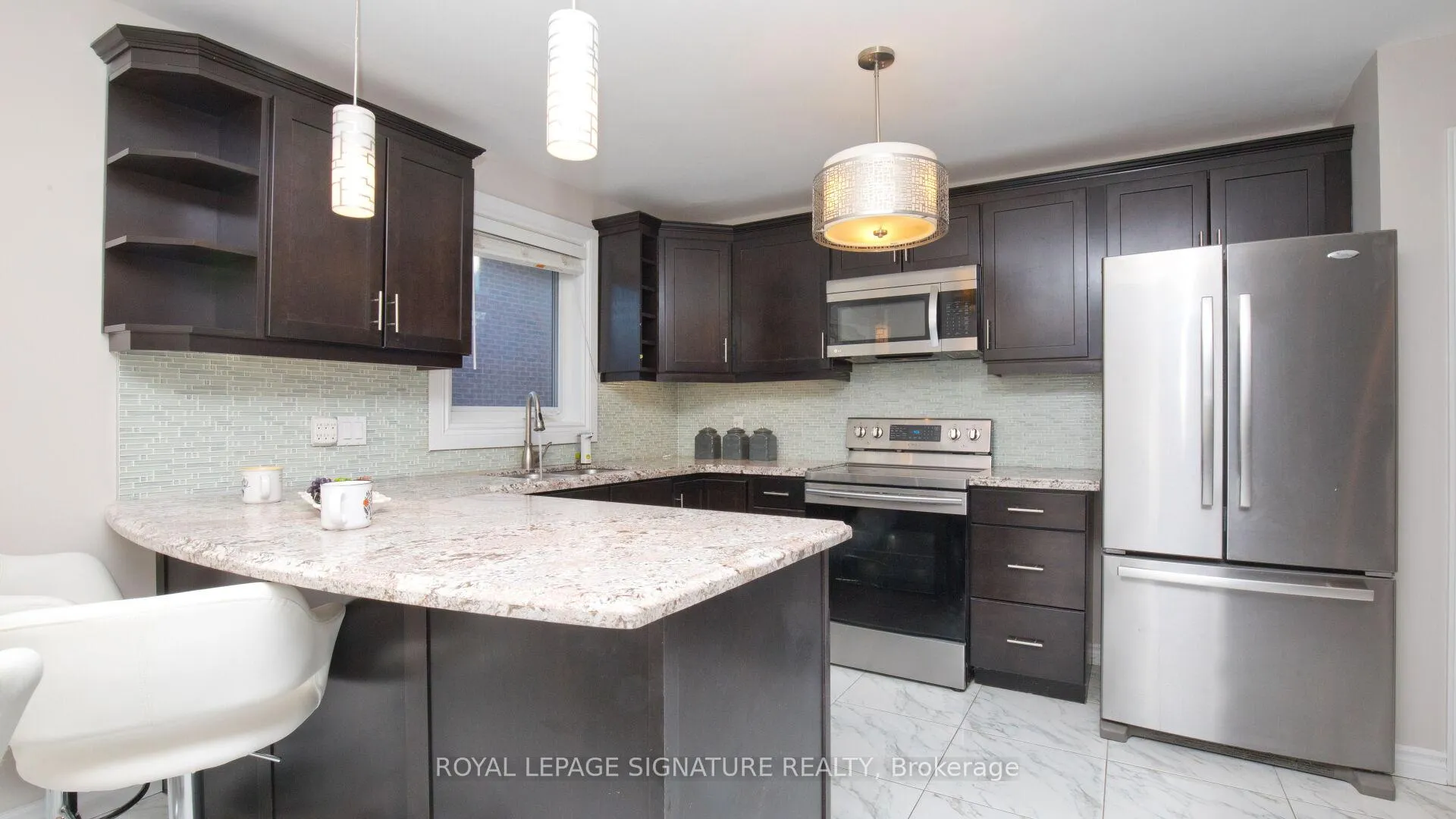 Photo 12 of 38 Panorama Crescent, Brampton, Northgate — HOMEH