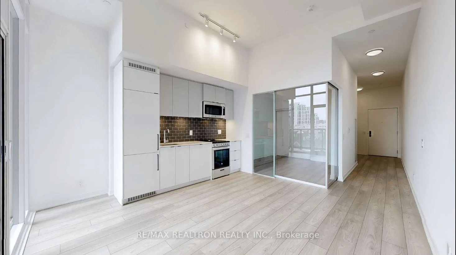 Photo 11 of Unit 401, 285 Dufferin Street, Toronto, South Parkdale — HOMEH