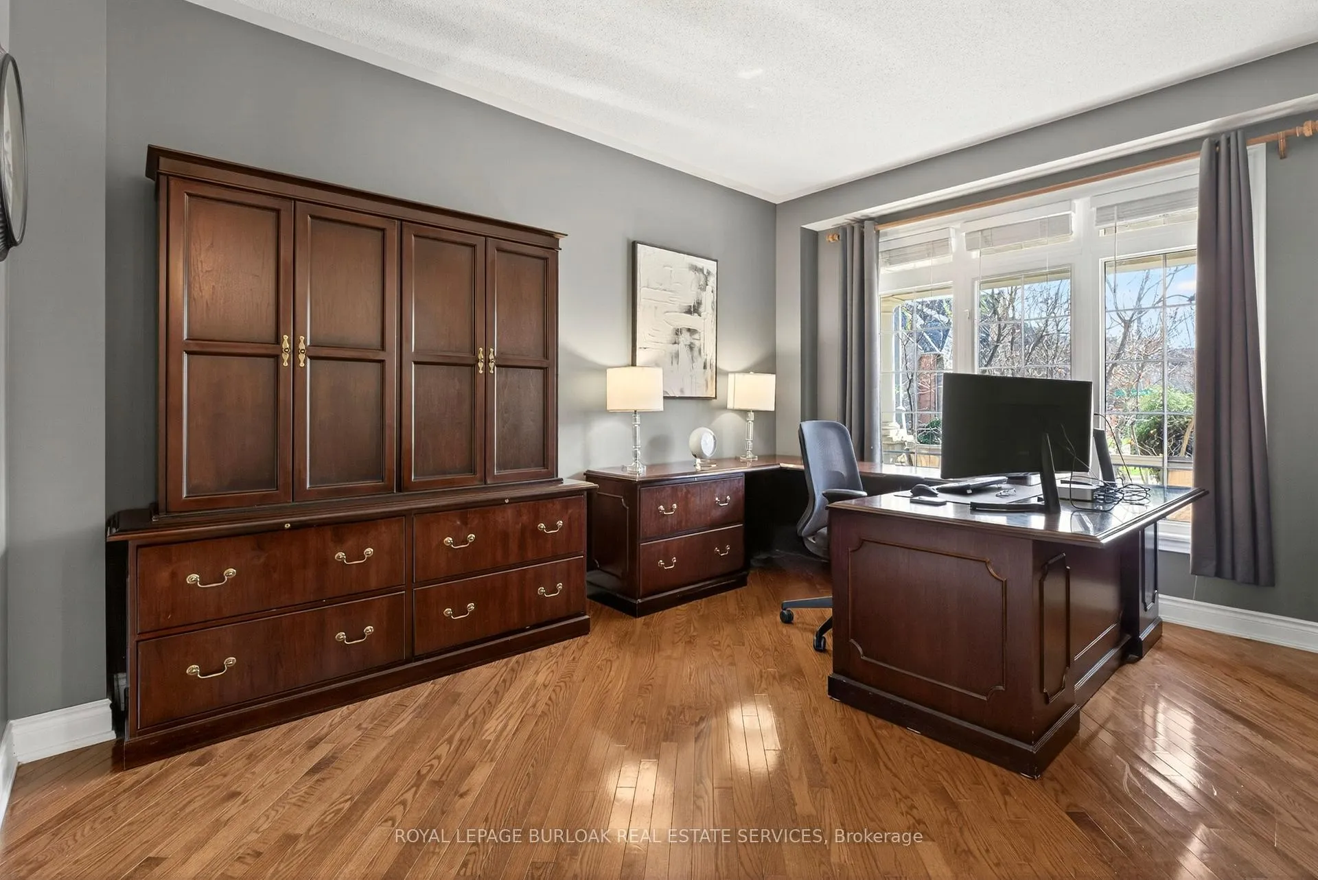 Photo 9 of 283 Turning Leaf Road, Oakville, Bronte — HOMEH