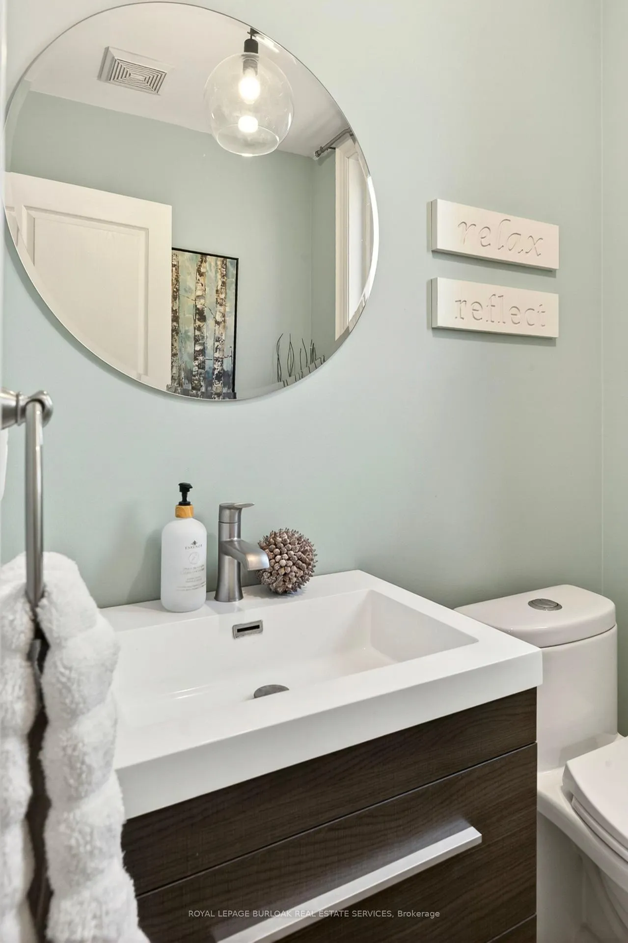Photo 10 of 283 Turning Leaf Road, Oakville, Bronte — HOMEH