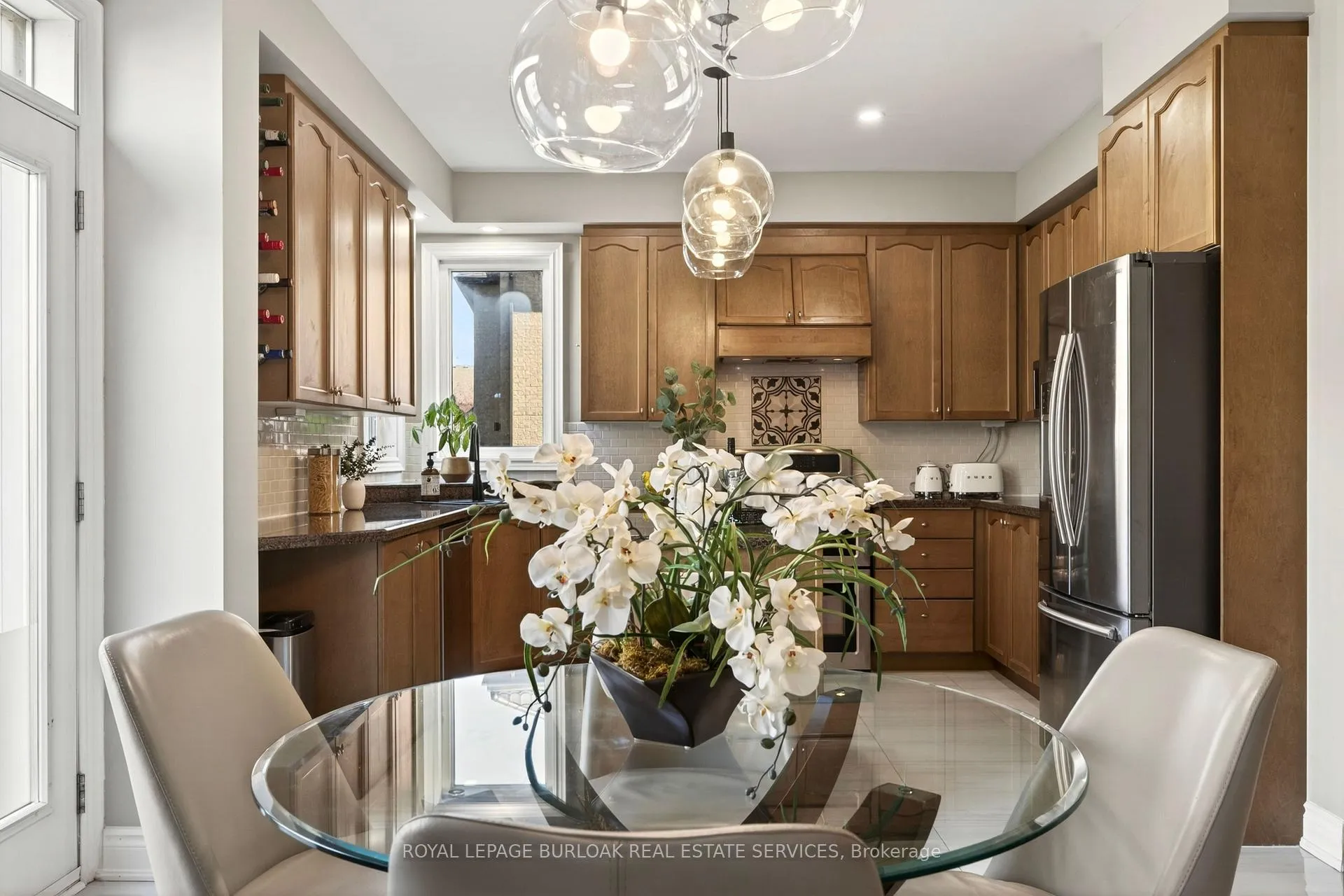 Photo 16 of 283 Turning Leaf Road, Oakville, Bronte — HOMEH
