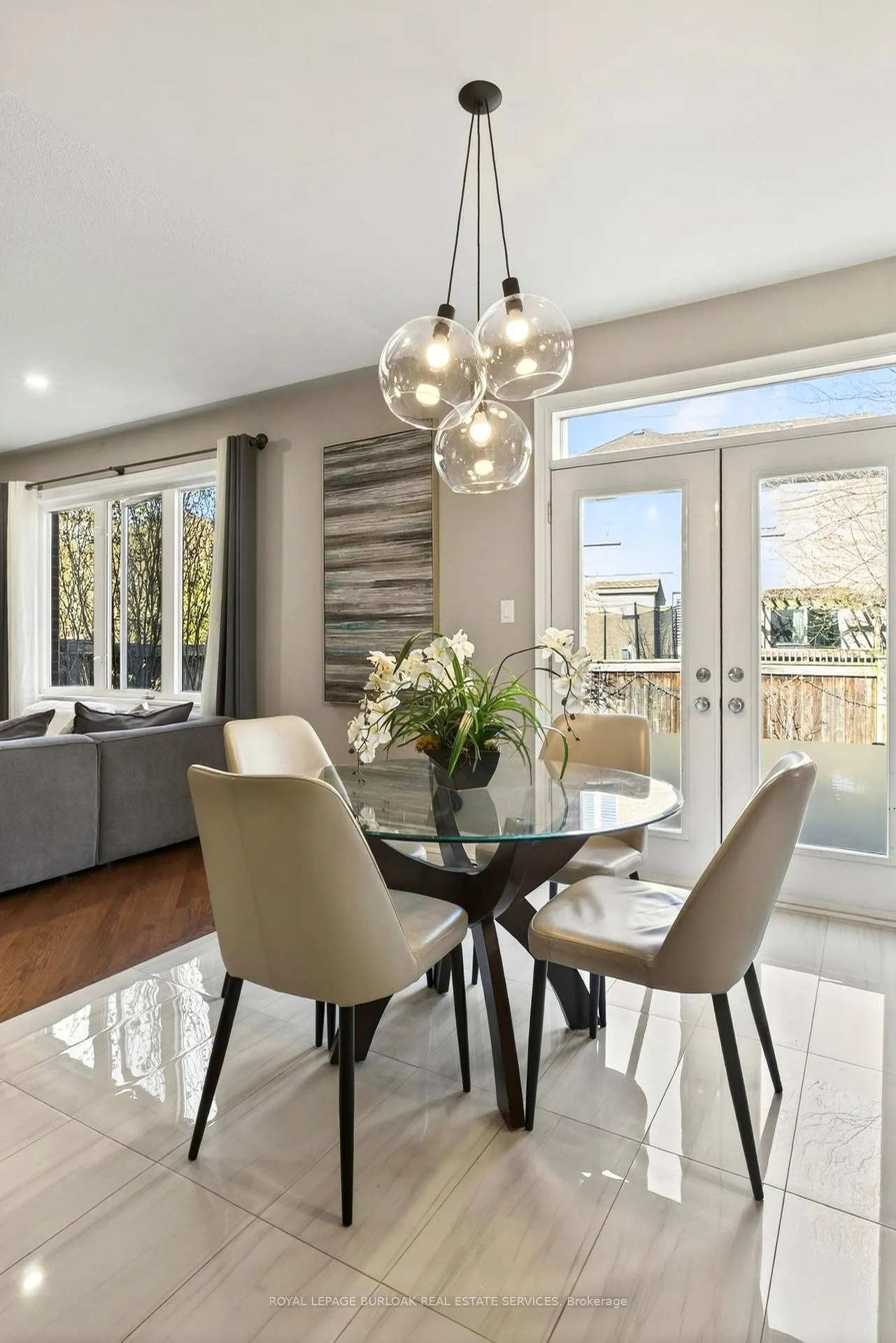 Photo 21 of 283 Turning Leaf Road, Oakville, Bronte — HOMEH